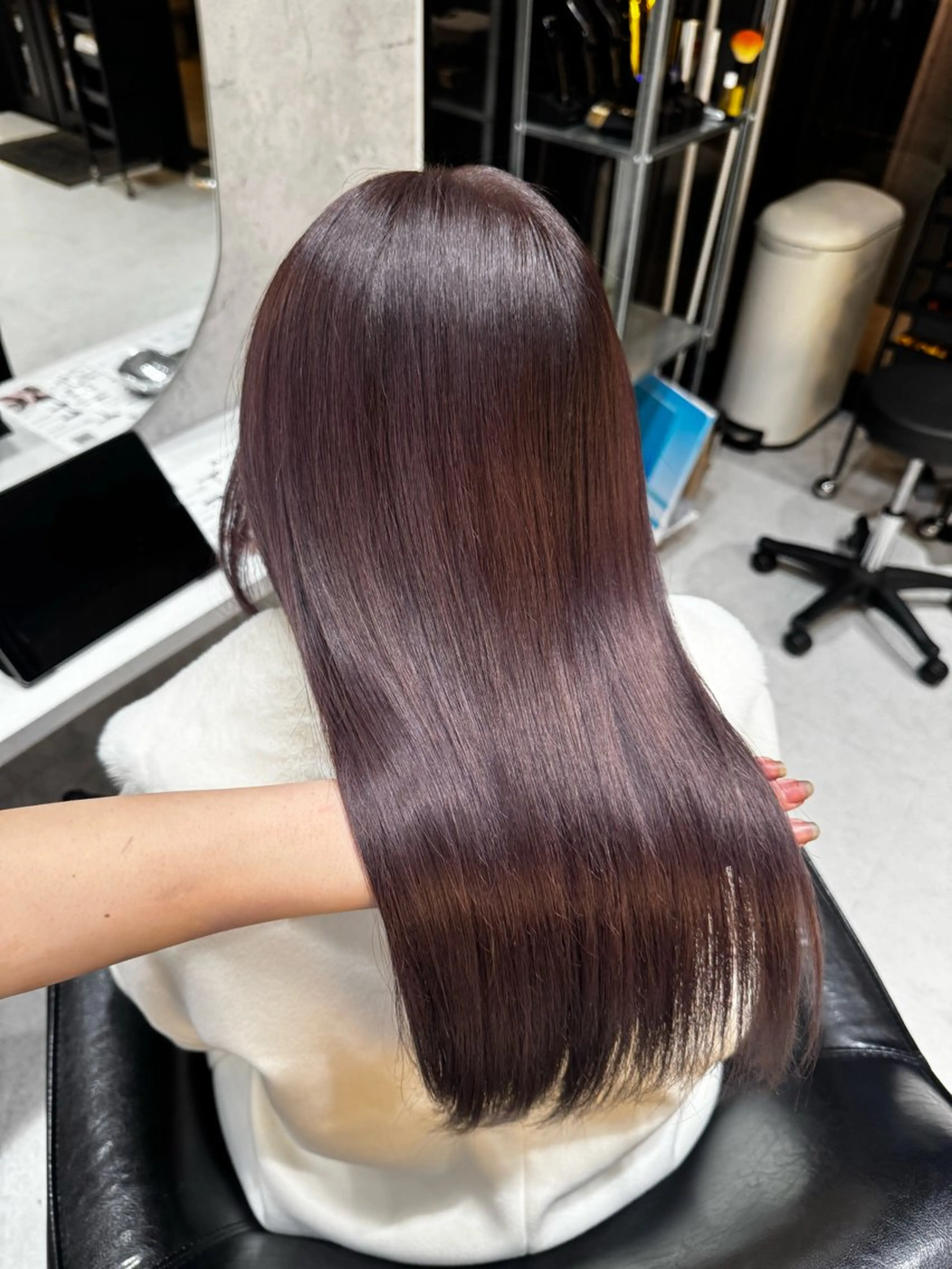 ロング カラー 透明感カラー グレージュ ラベンダーカラー ラベンダーグレージュ ラベンダーグレー 赤木 雅のヘアスタイル