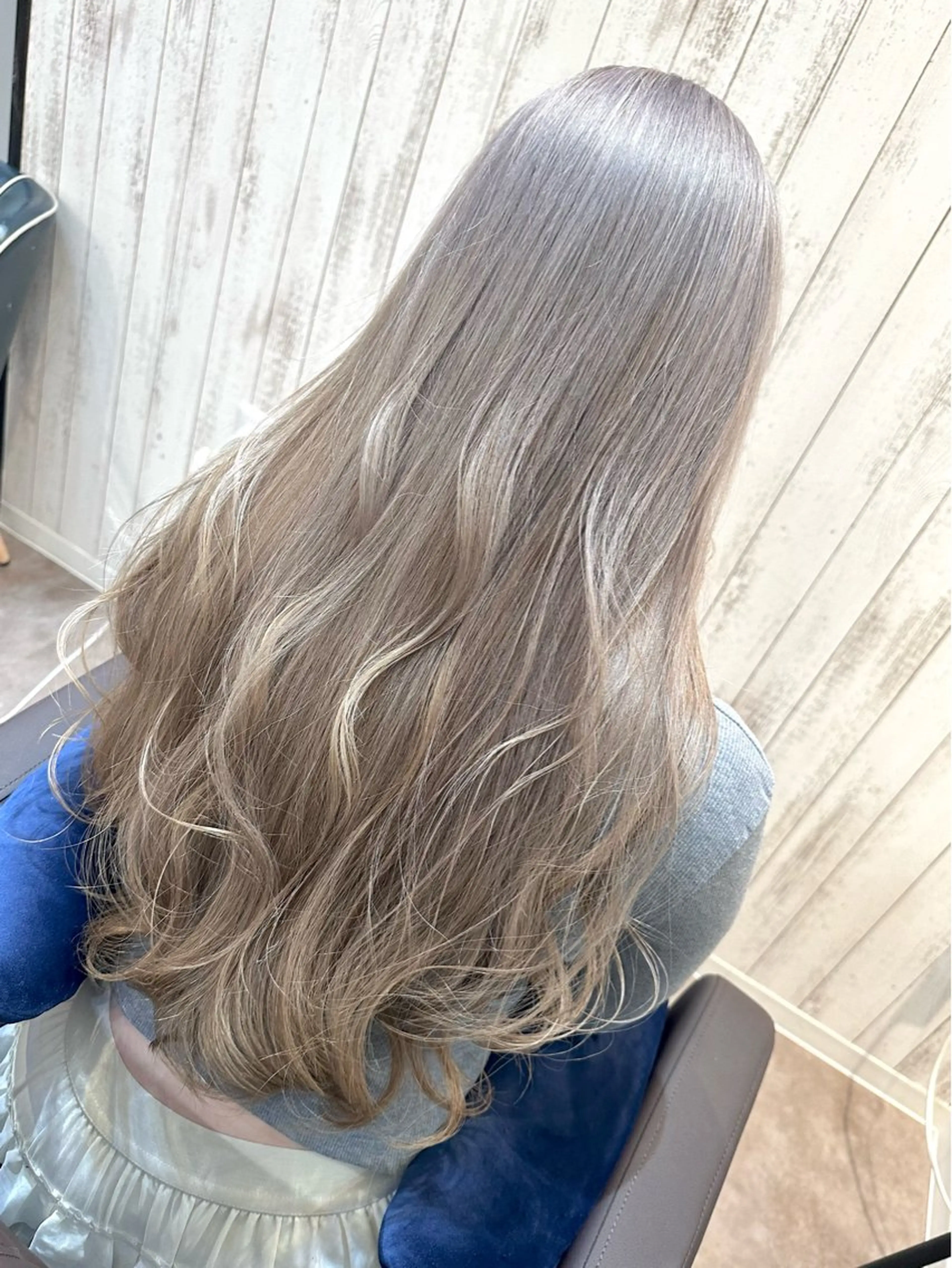 ロング ヘアカラー ブリーチ特化🎖️ピ ンクカラー高橋さやかのヘアスタイル