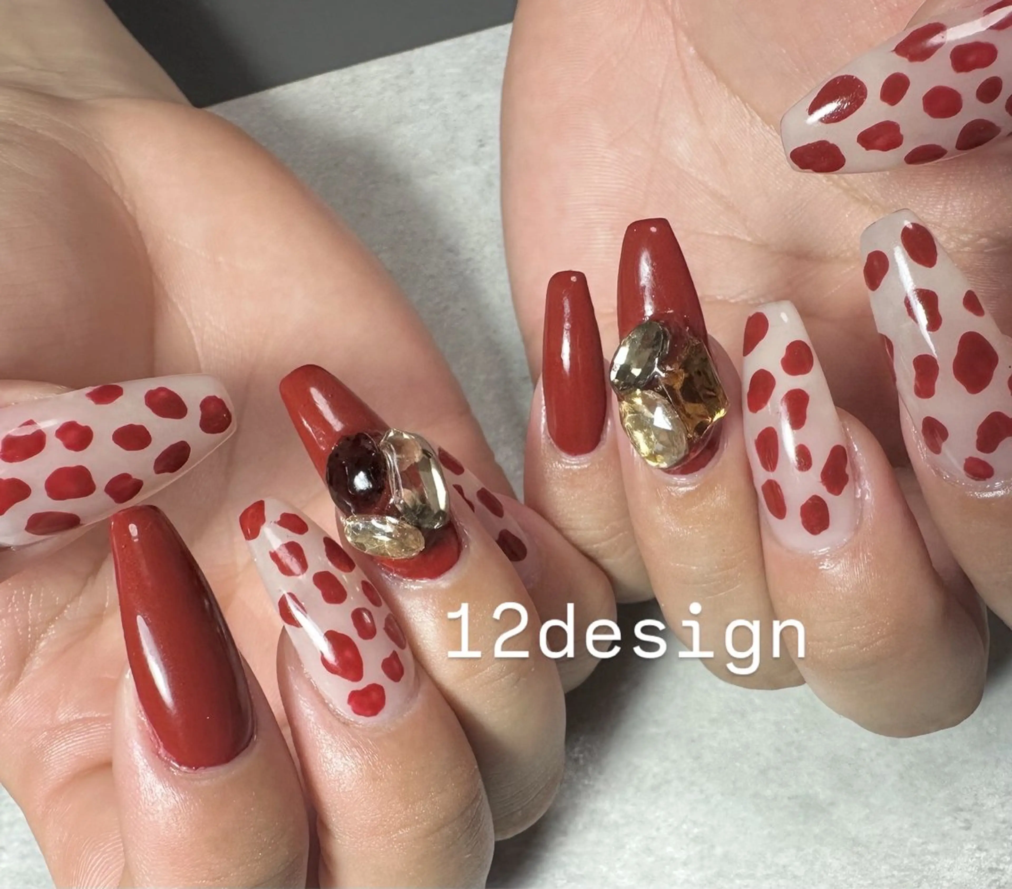 ネイル 12 designのネイルデザイン