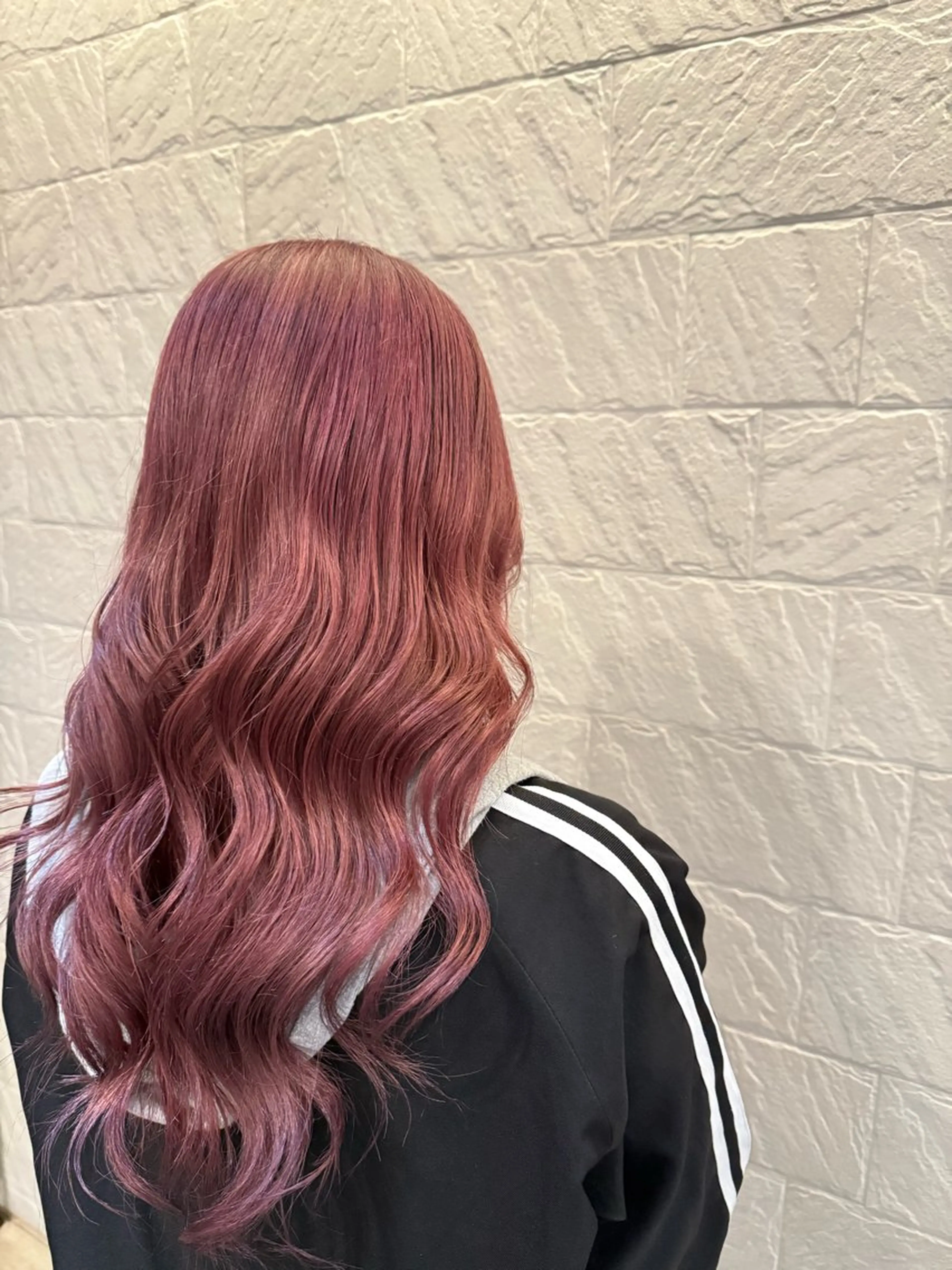 ロング カラー カット ヘアカラー 有澤 茉唯のマツエク・マツパデザイン