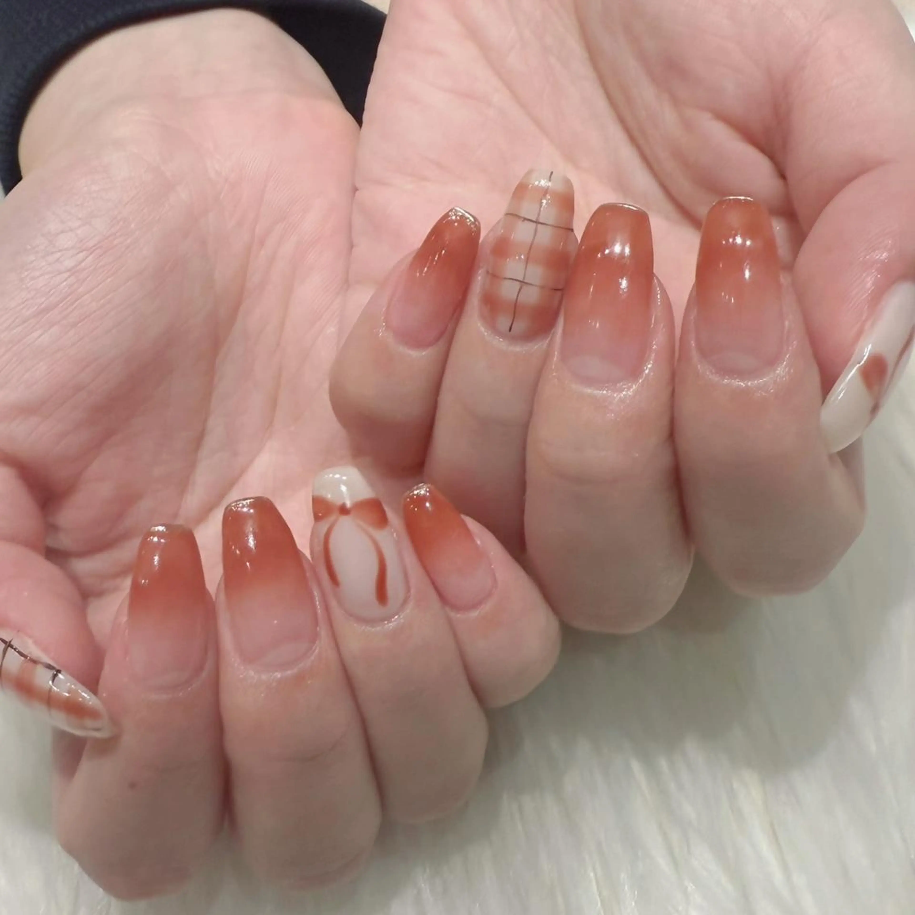 ネイル リボン ハンドネイル Kanai Harukaのネイルデザイン