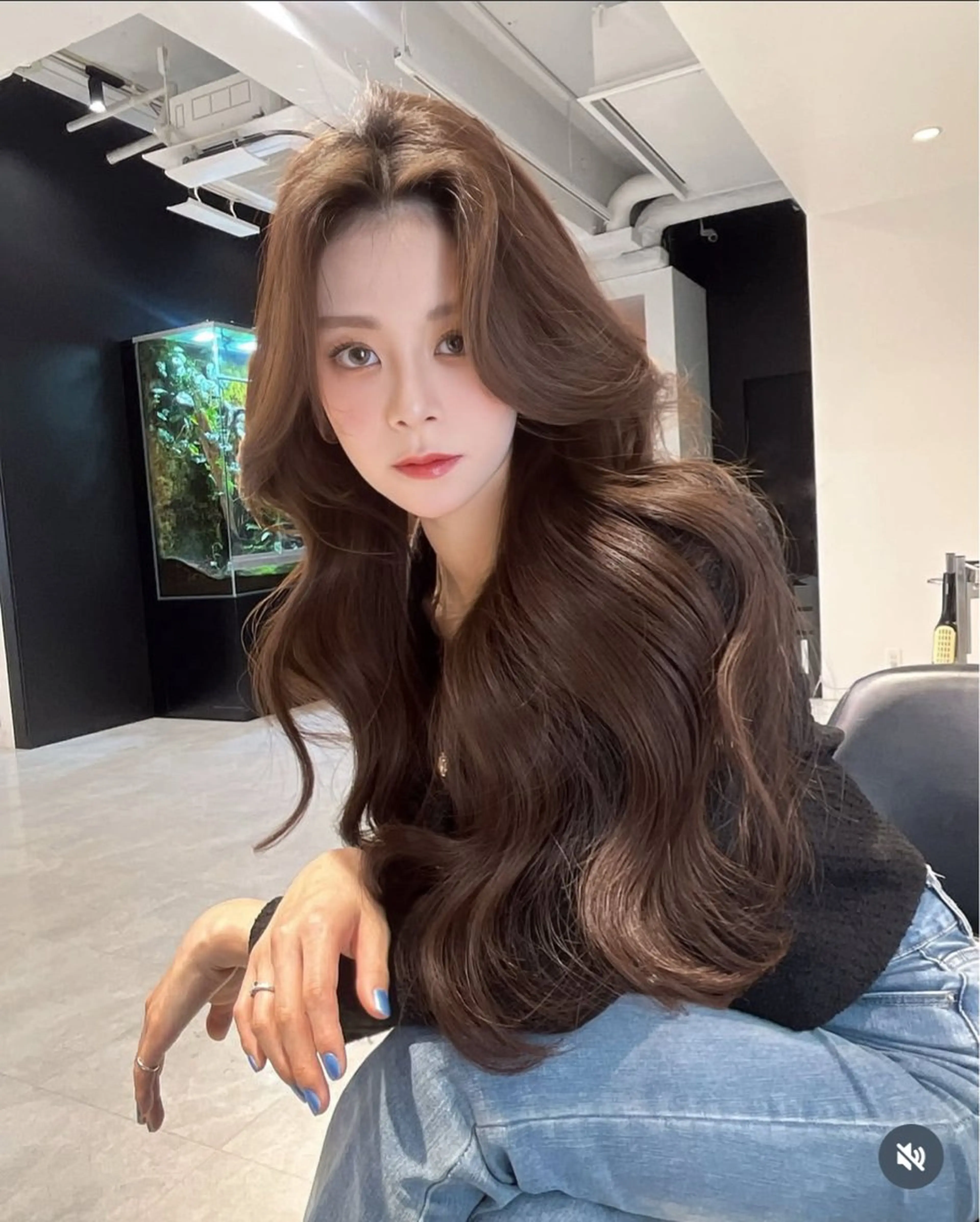 ロング カット ヘアカラー トリートメント 海野翔吾🇨🇳 ワンホンレイヤーのヘアスタイル