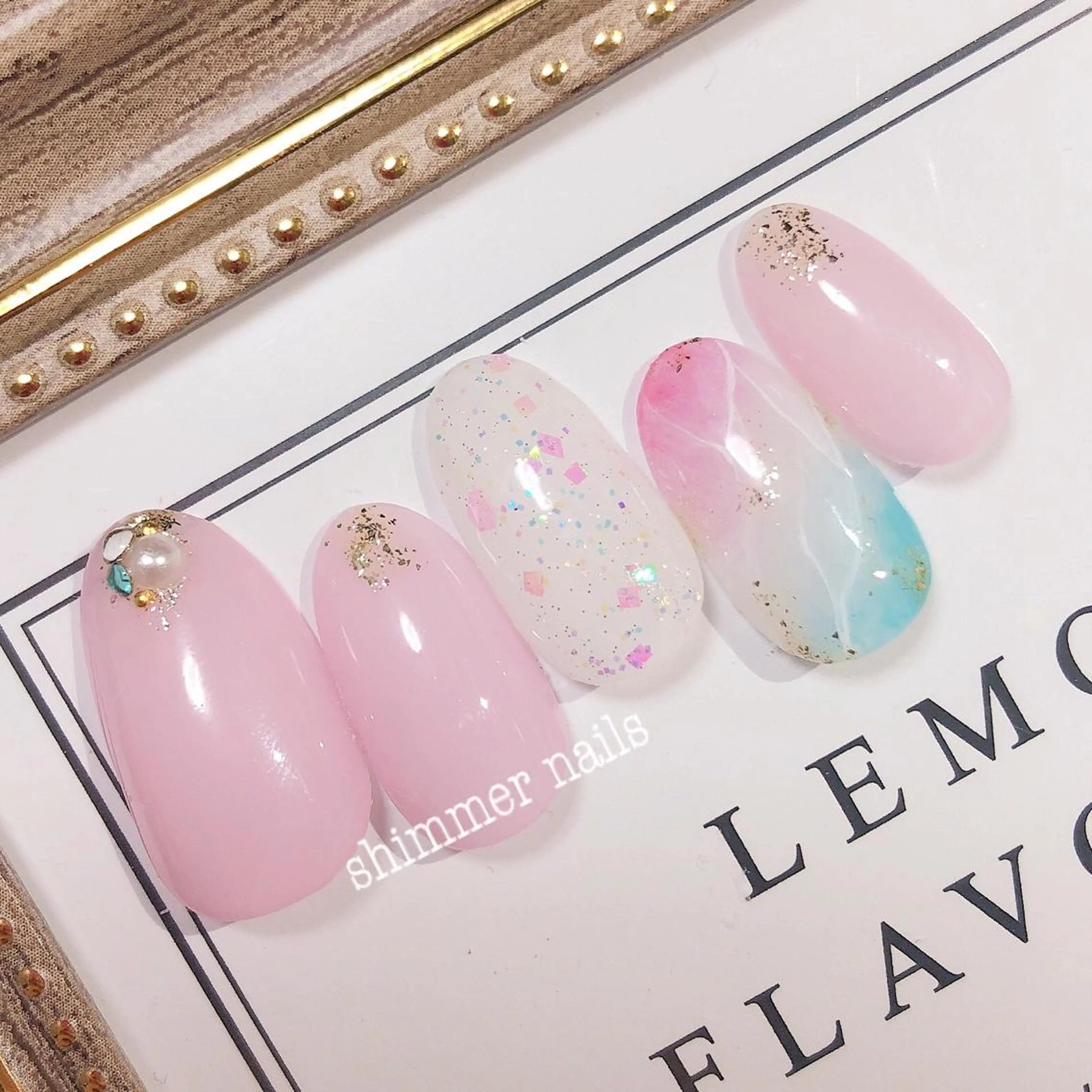 ネイル ブルー ピンク shimmer nailsのネイルデザイン
