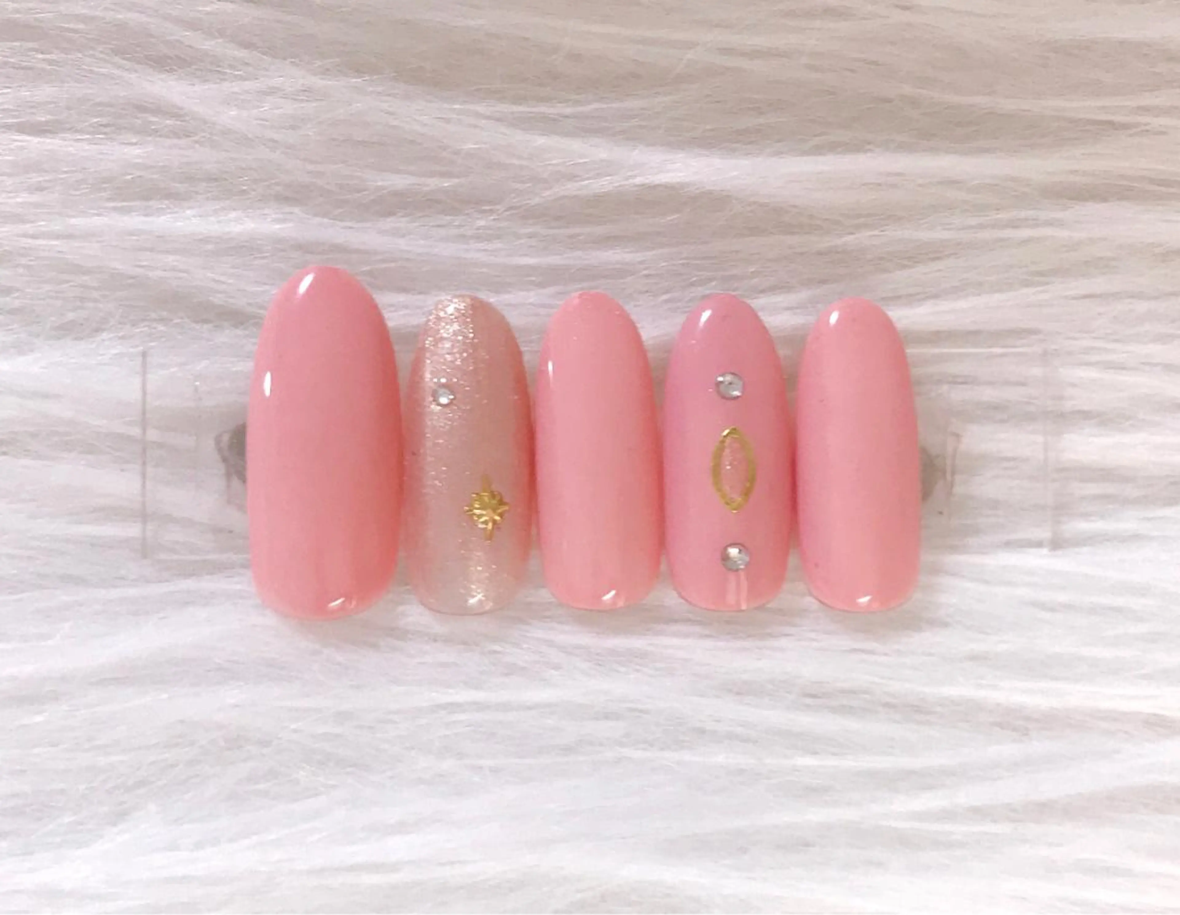 ネイル ハンドネイル 🎀Yumi✨ ミキネイルサロン池袋のネイルデザイン