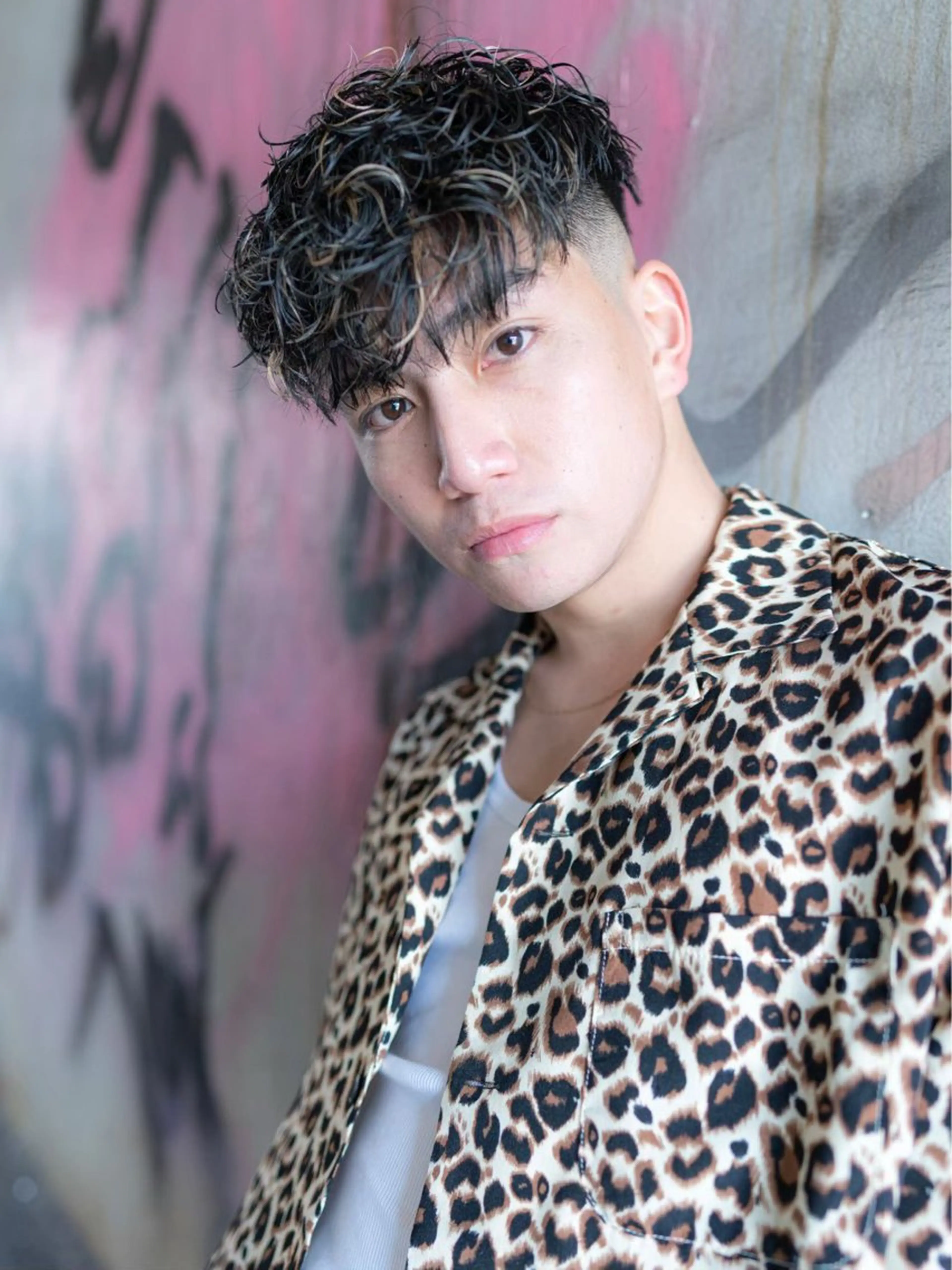 ショート パーマ メンズ ⚡メンズパーマフ ェードカットTomyのヘアスタイル