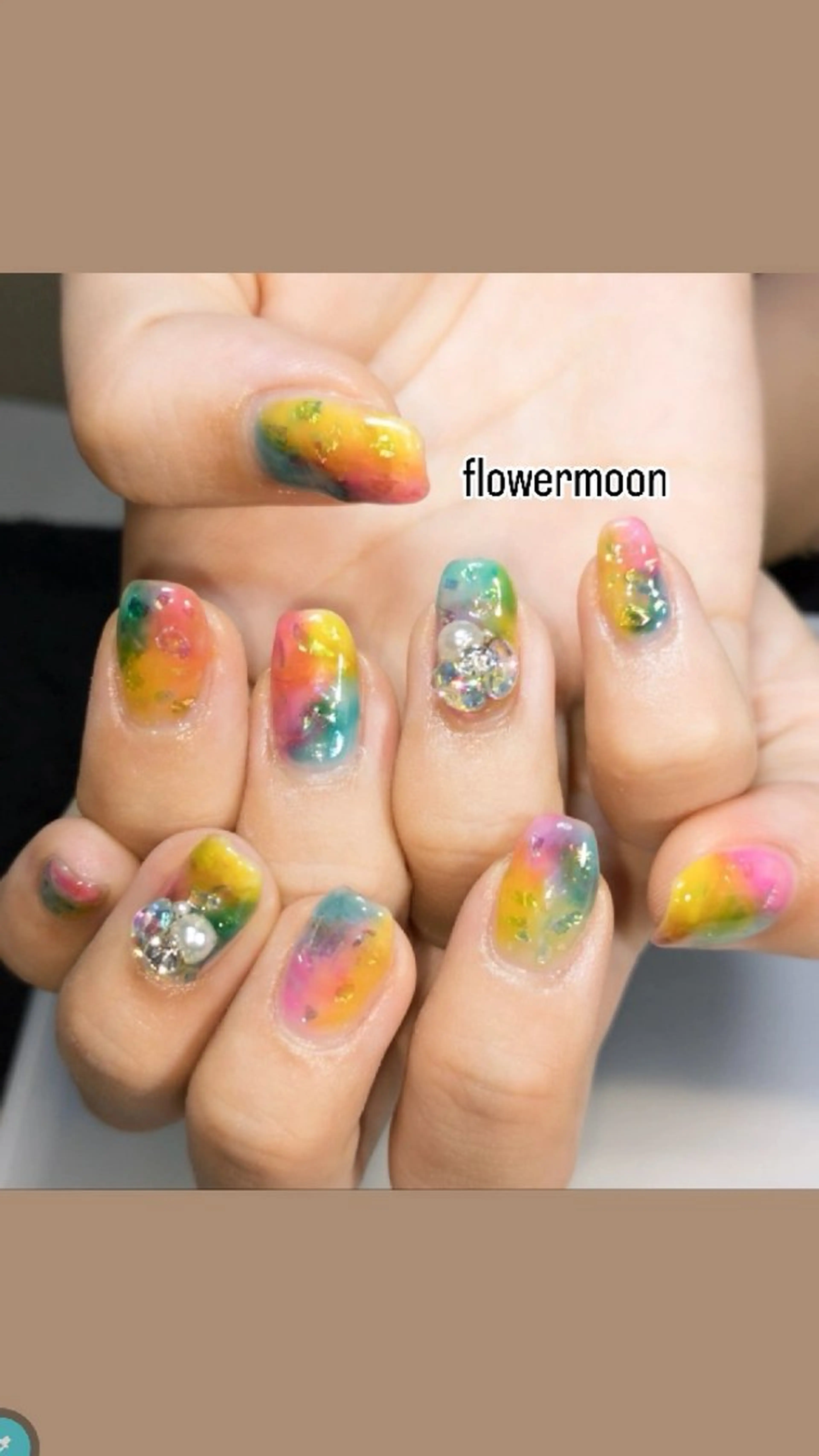 ネイル ハンドネイル ハンドケア フラワー ムーンのネイルデザイン