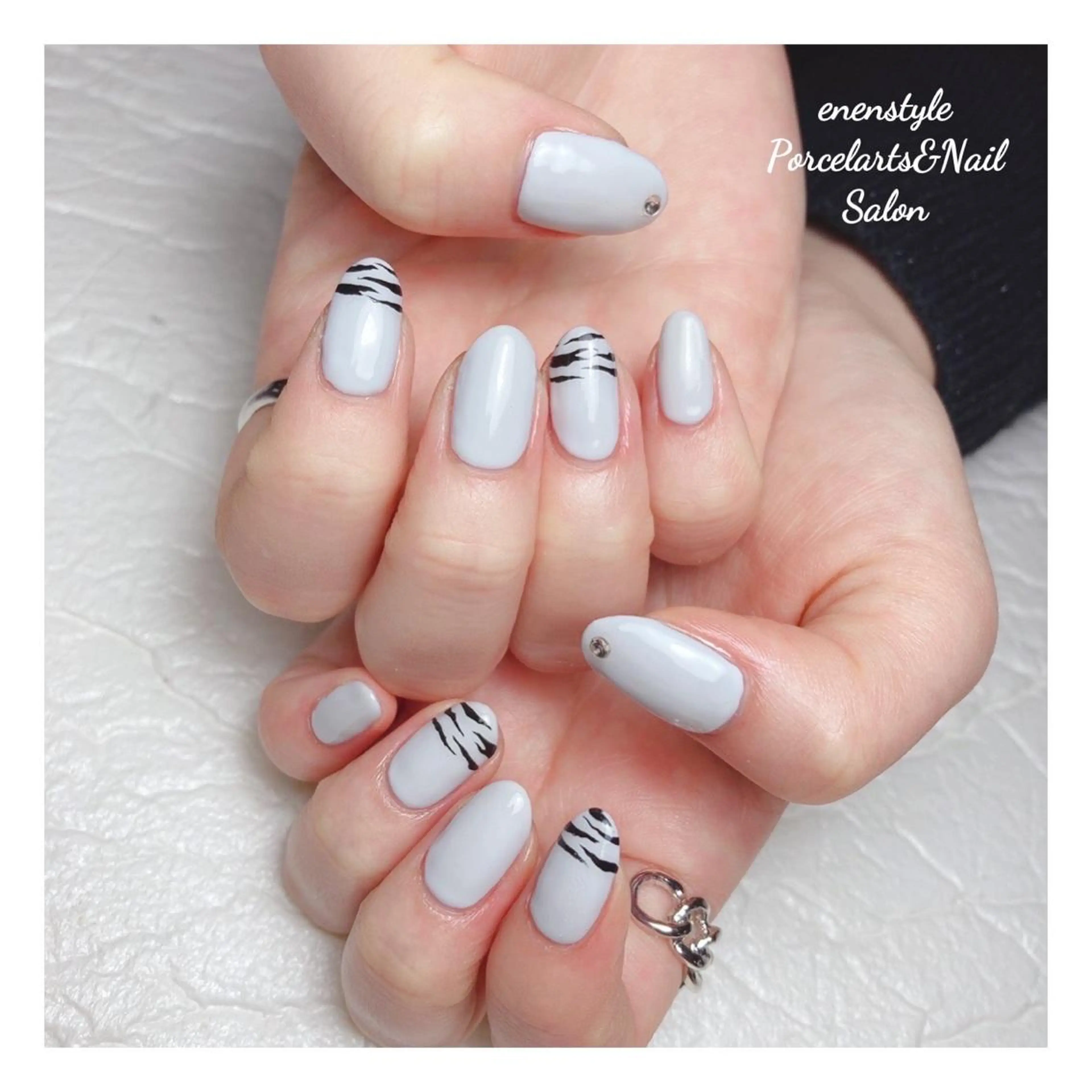 ミディアム ネイル 👑enen style👑のネイルデザイン