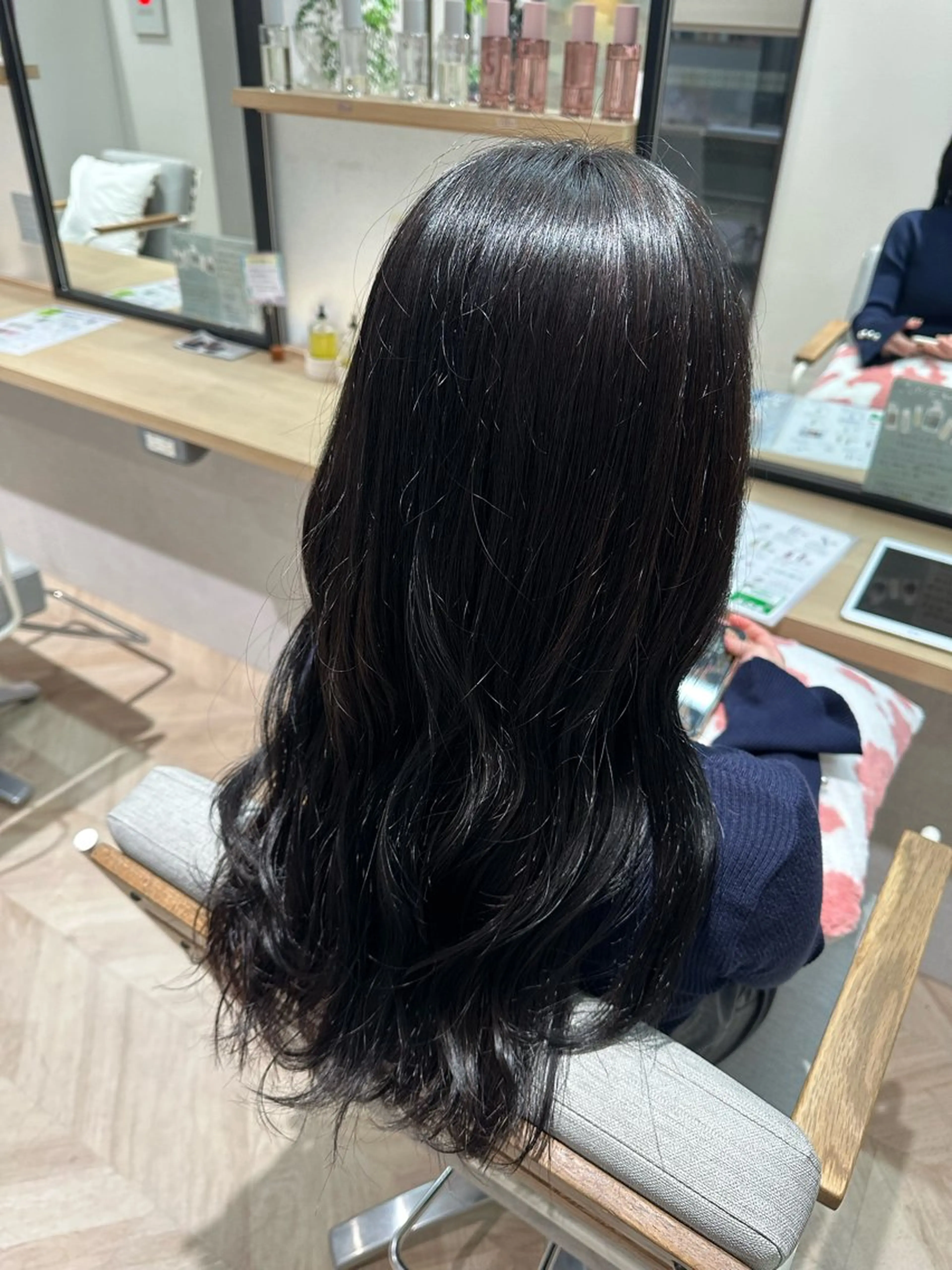 ロング 小澤 真帆のヘアスタイル