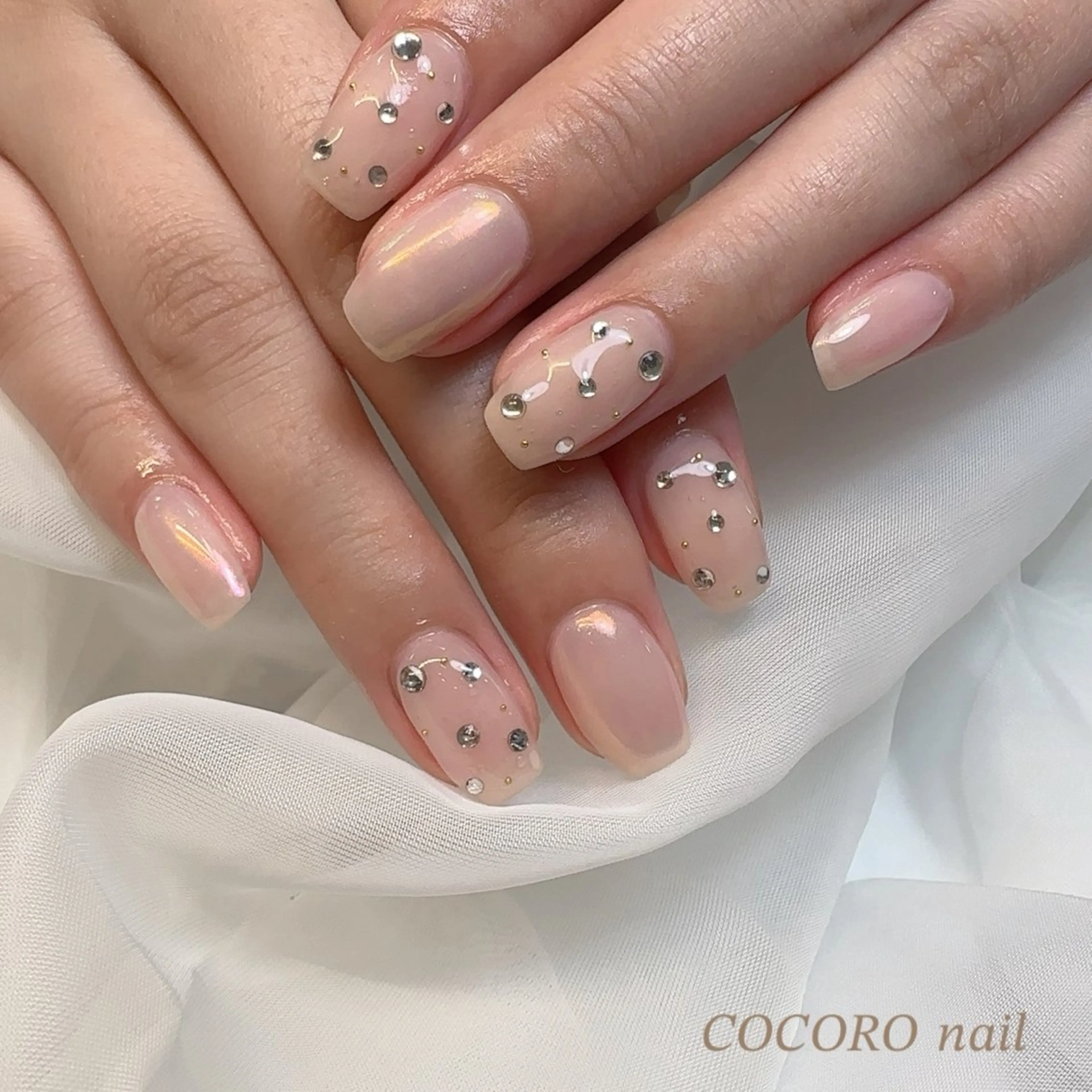 💛持ち込みデザイン【初回オフ無料】アート4​〜​6本目安の写真