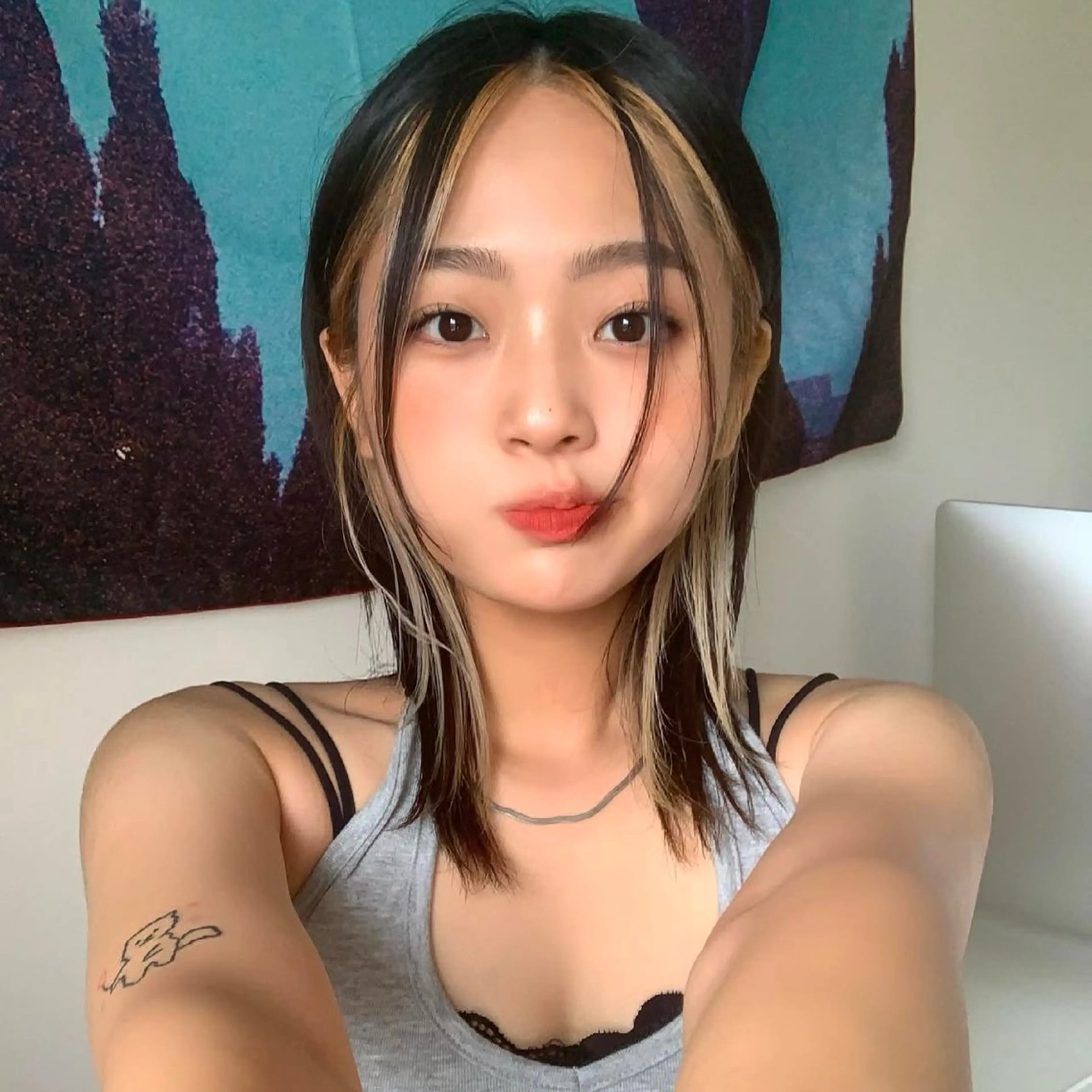 ミディアム 🌙コテ巻き風パーマ 🌙菜月のヘアスタイル