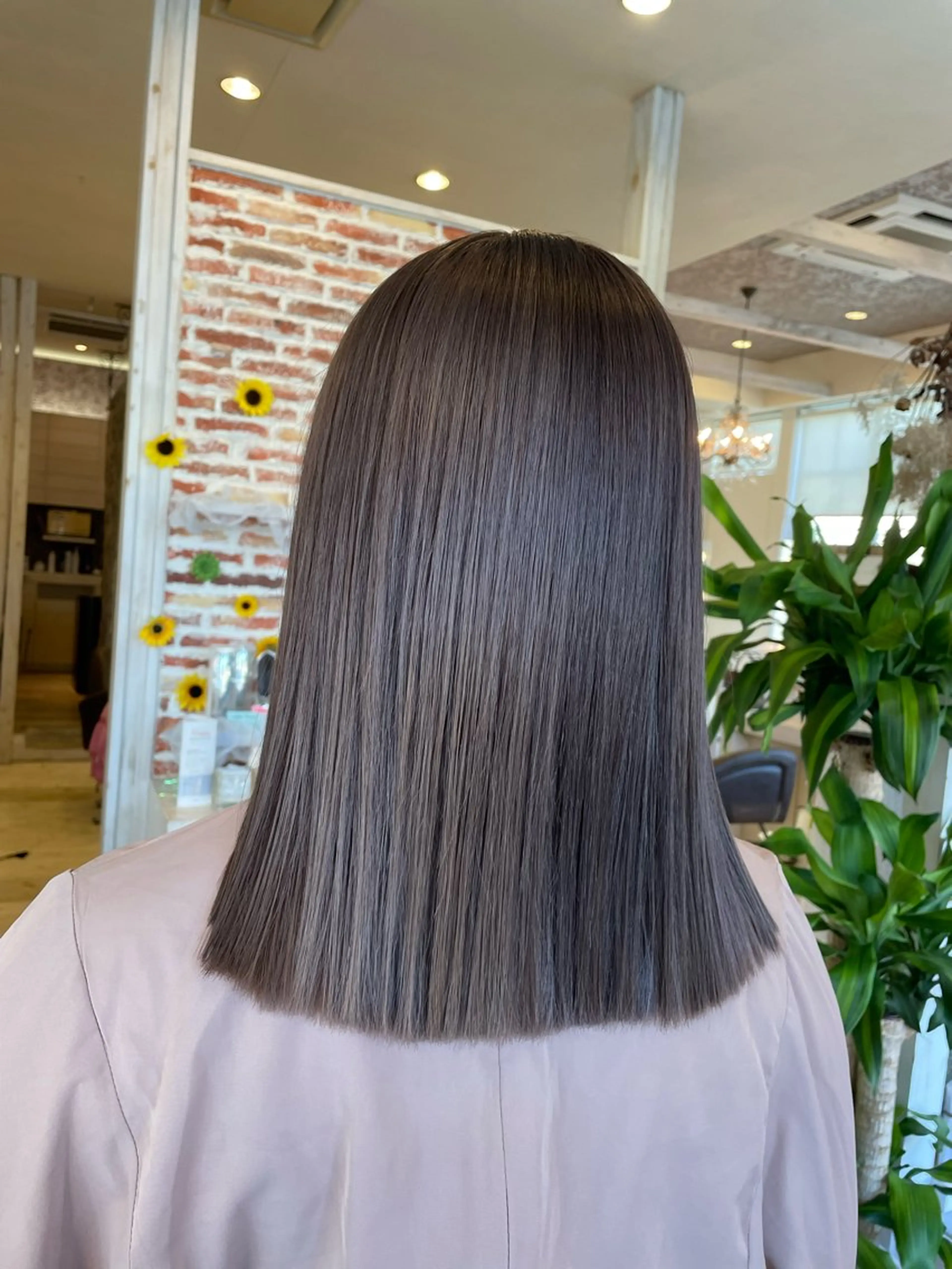 セミロング カラー ダブルカラー ラベンダーカラー 東恩納 誠のヘアスタイル