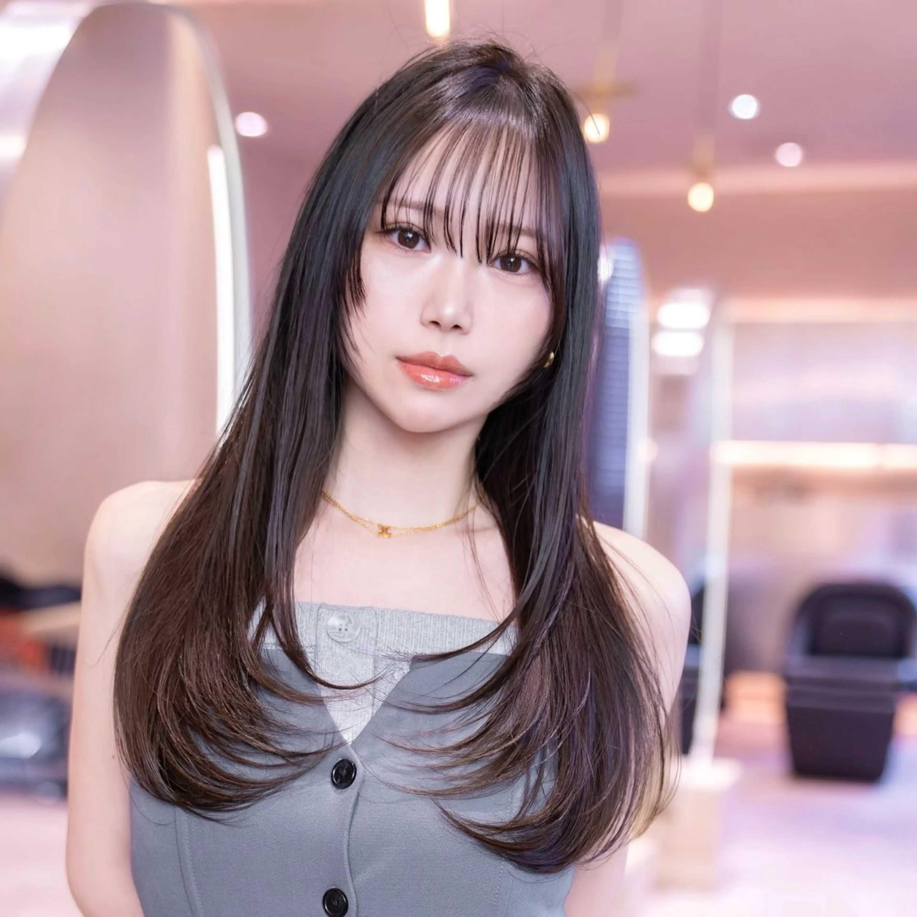 ロング カラー 顔周りカット ハッシュカット 髪質改善 レイヤーカット ブリーチカラー/渋谷 /髪質改善/shinのヘアスタイル