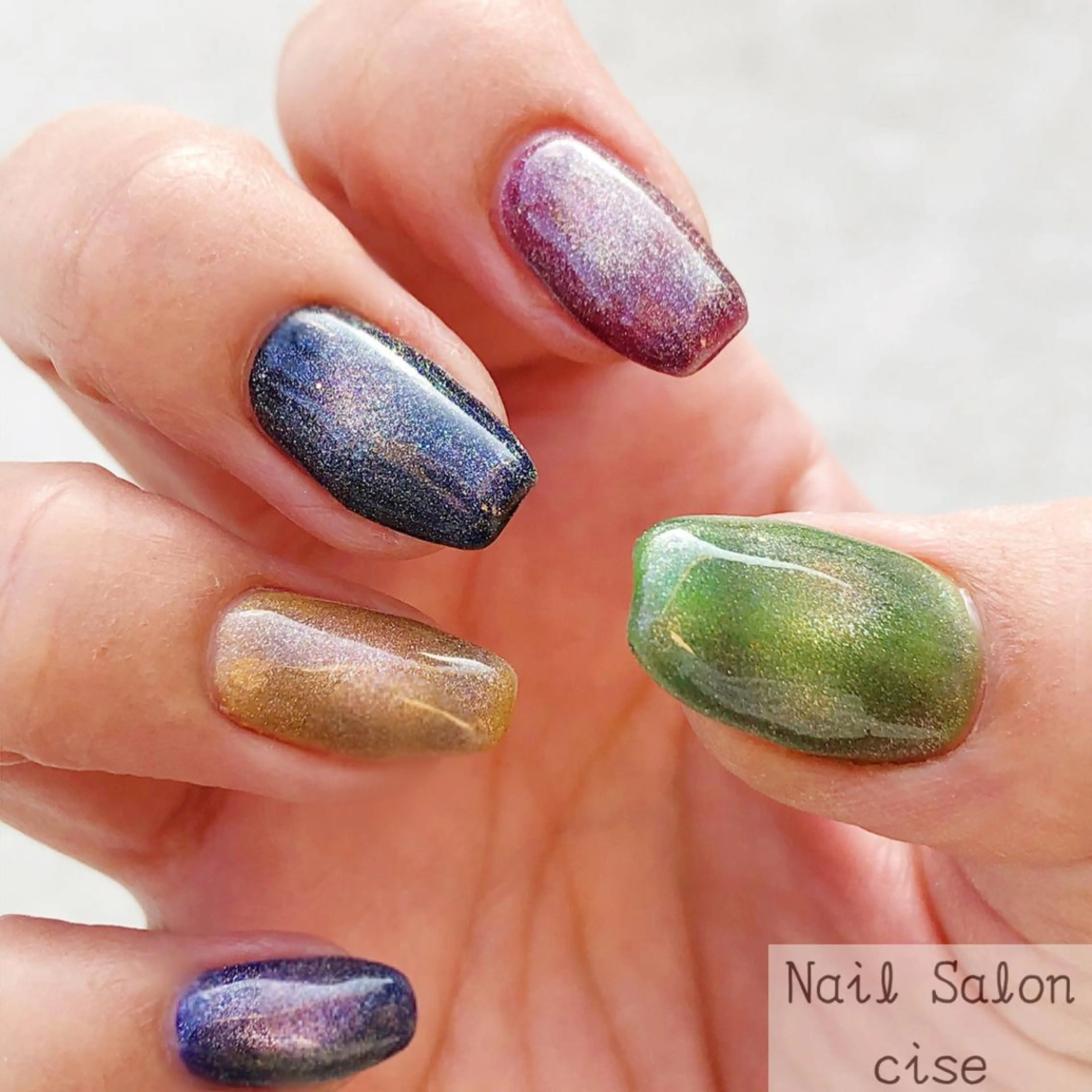 ネイル マグネットネイル ビー玉ネイル Nail Salon ciseのネイルデザイン