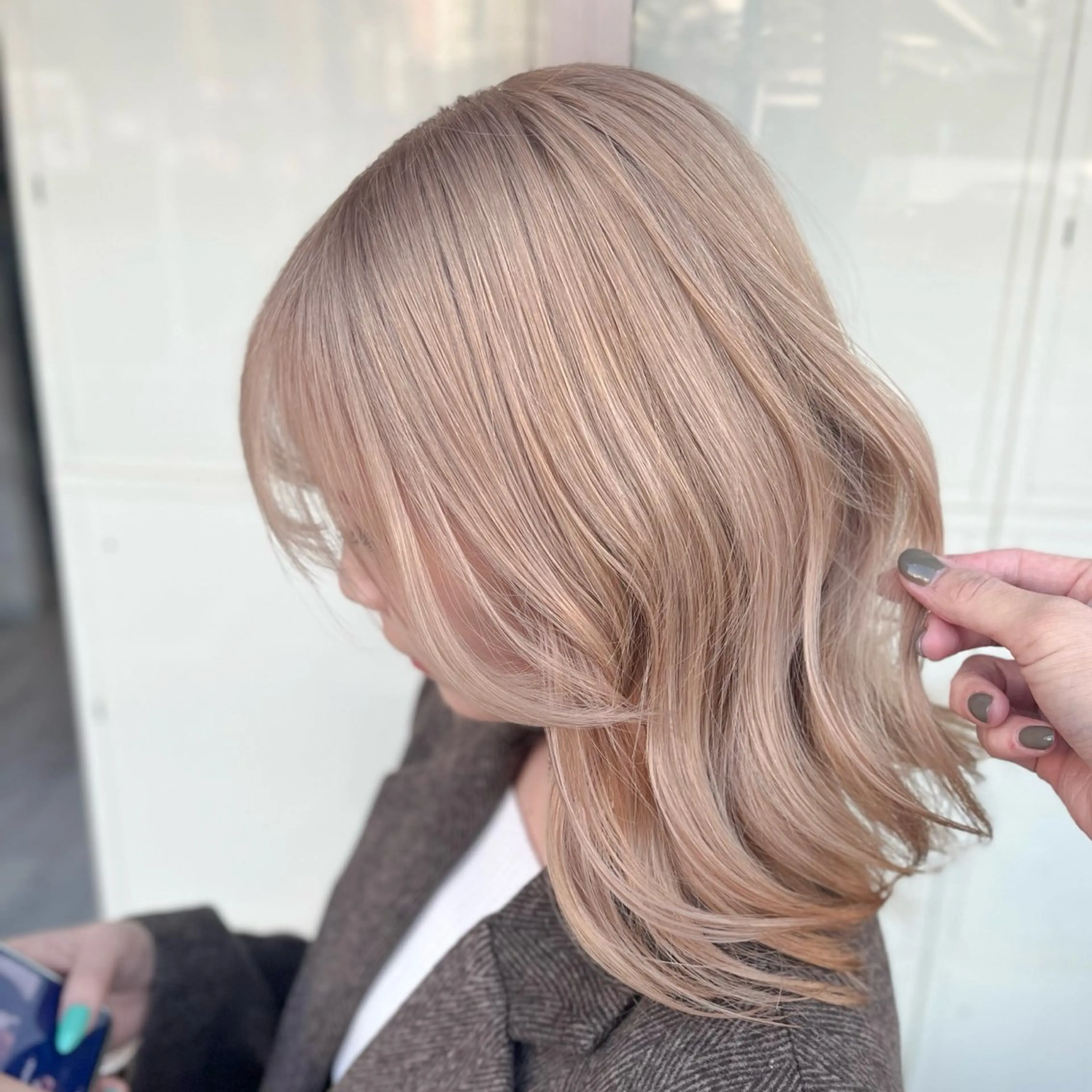 セミロング カラー SHUN 🫧透明感カラー🫧のヘアスタイル