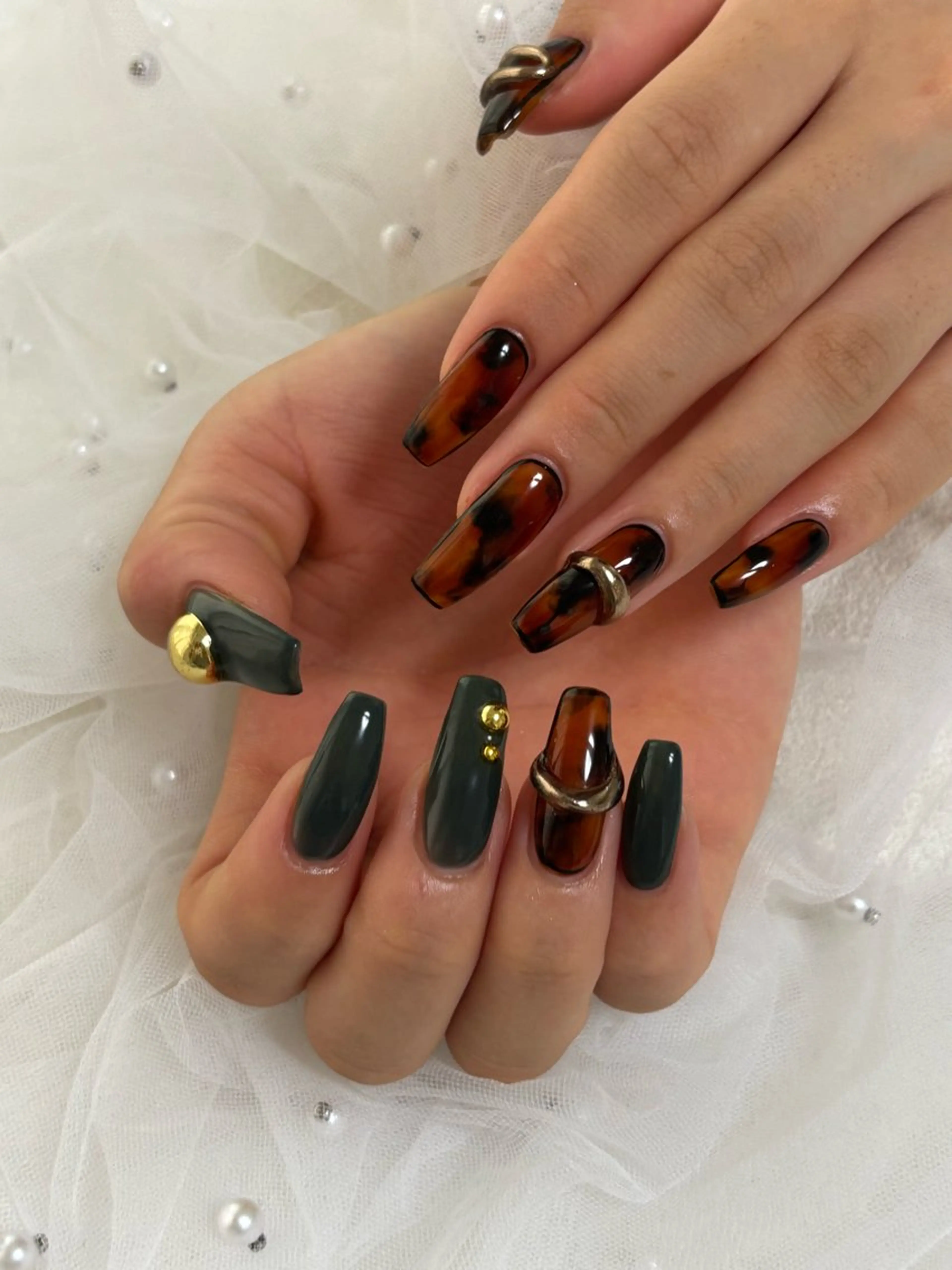 ネイル 持ち込み ハンドネイル ハンドケア Feliz 楽しいネイルサロンのネイルデザイン