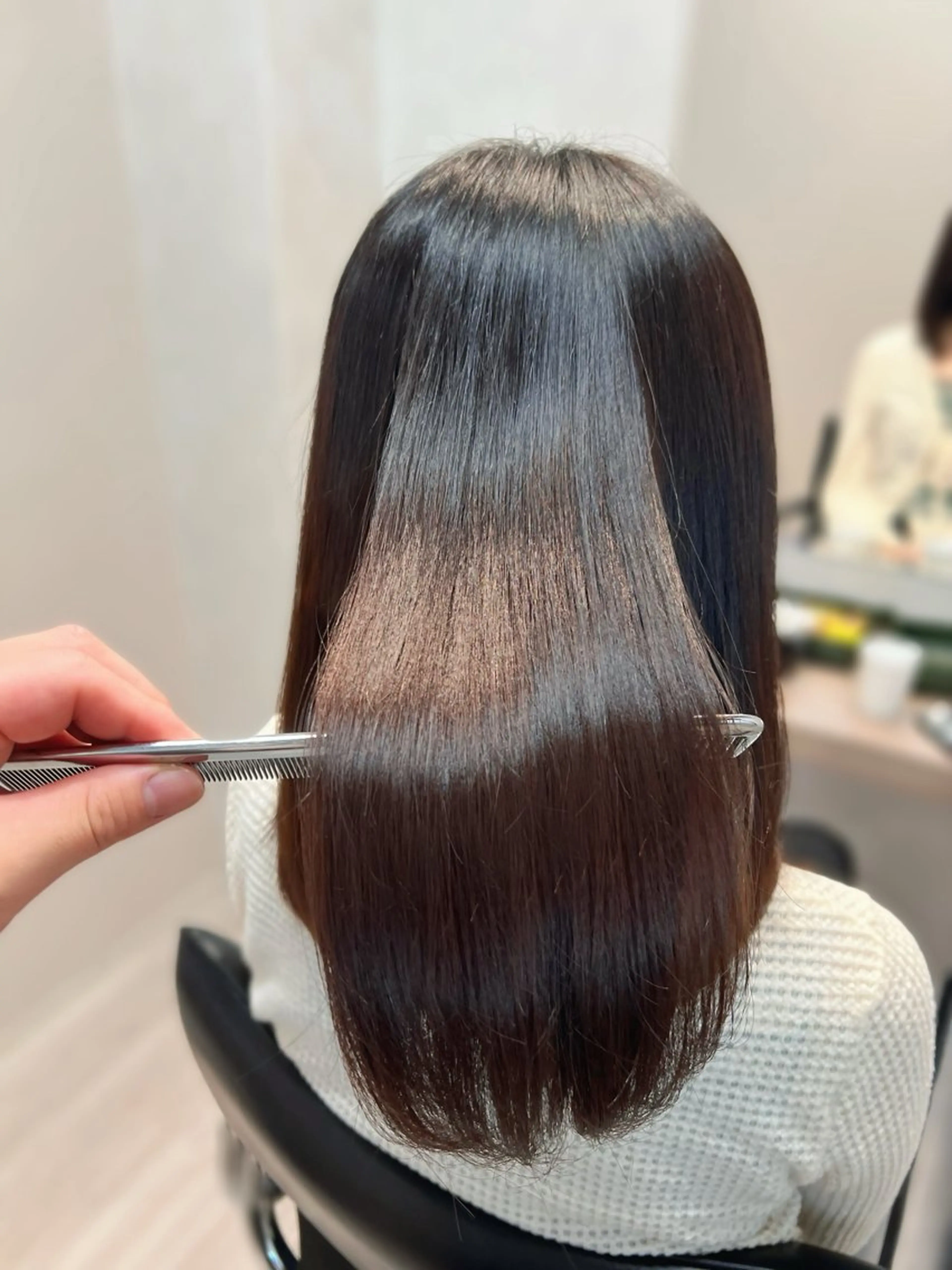 セミロング パーマ AIconic nagoya所属・縮毛矯正/ レイヤー/ミディアムのヘアスタイル