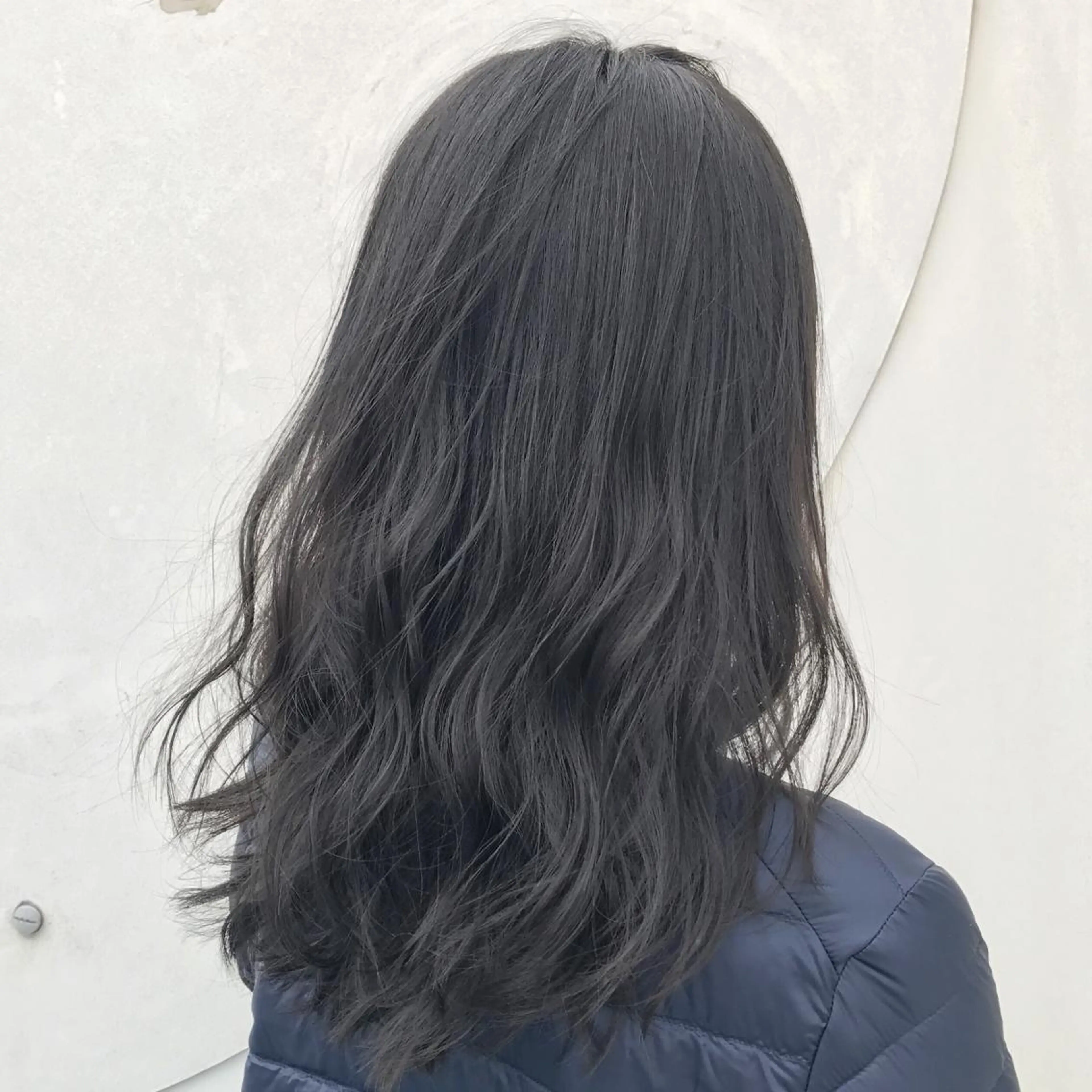 カラー アッシュ ハイライトカラー ネイビーカラー K-POP好き美容師 🇰🇷Kai.Yのヘアスタイル