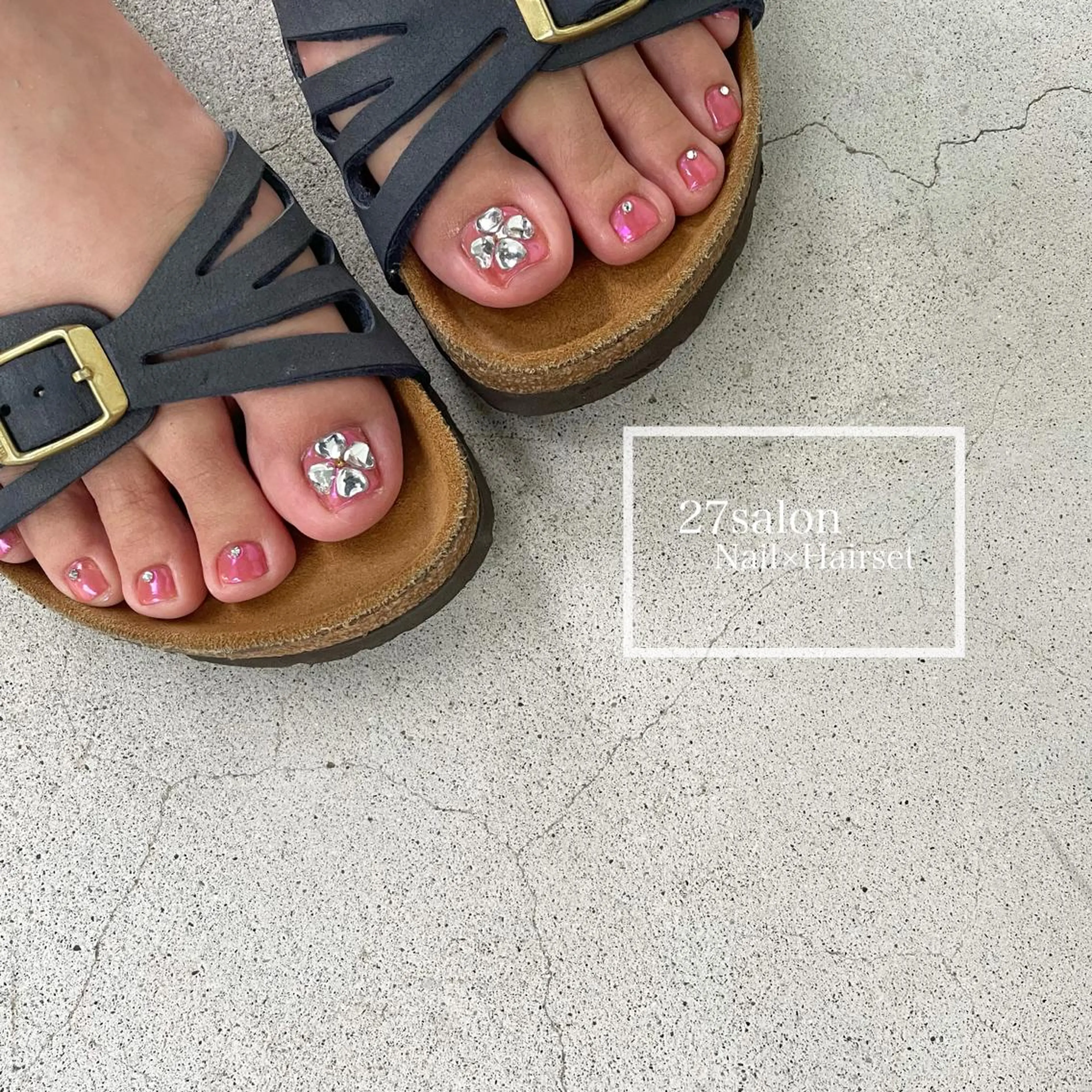 ネイル フラワーネイル フットネイル 27salon yuinaのネイルデザイン