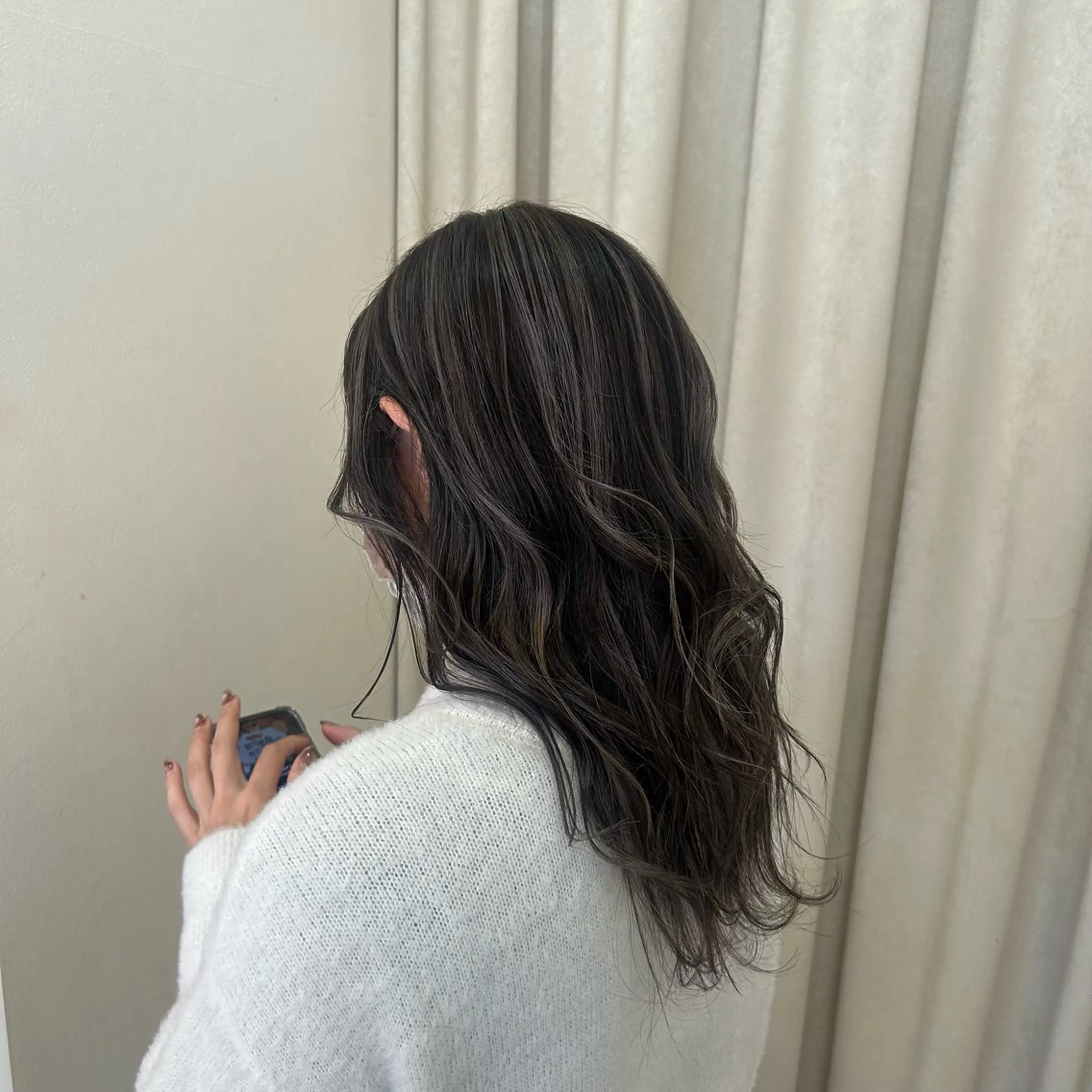 セミロング カラー LiTA. nakanoのヘアスタイル