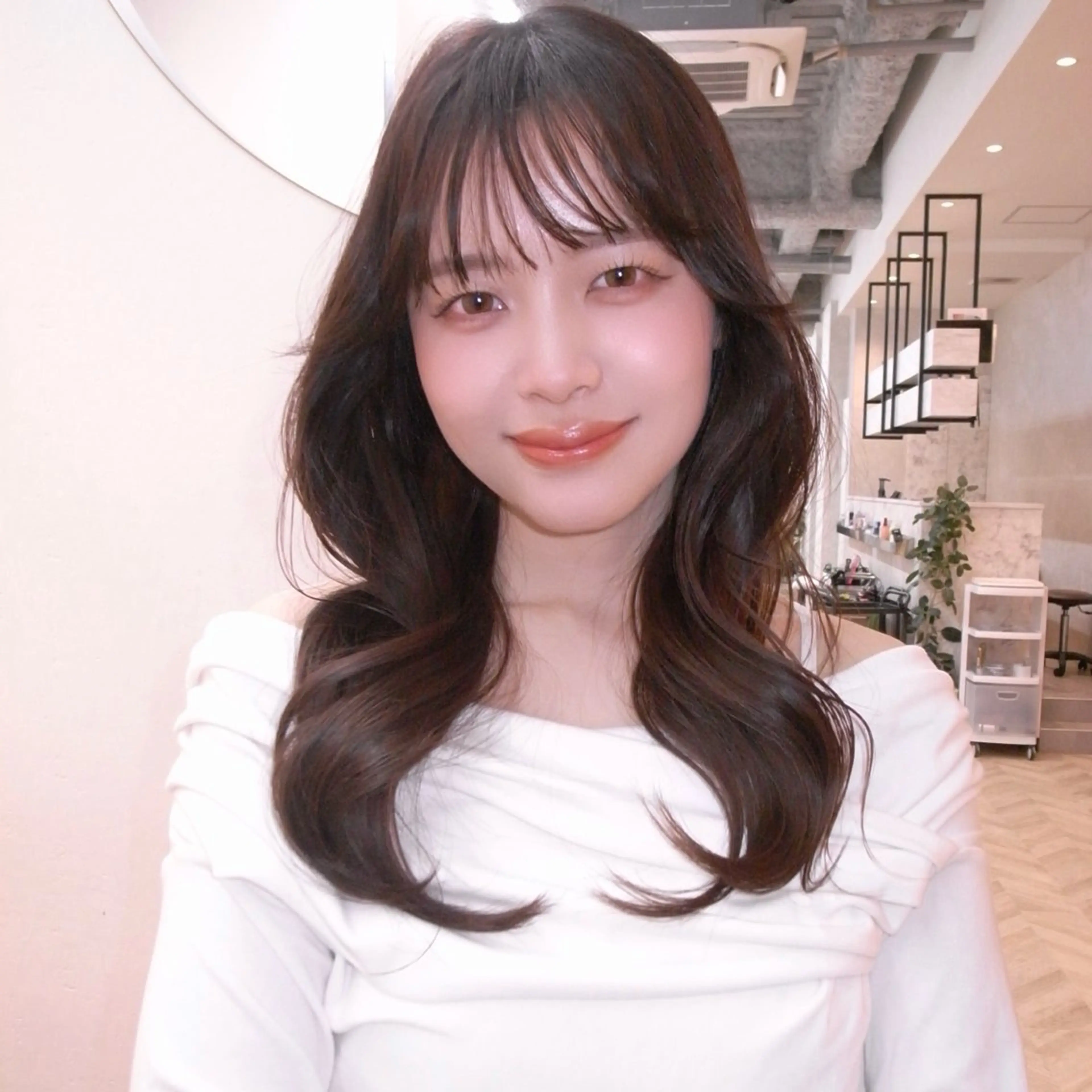 ロング カラー ヘアカラー ベージュ/透明感/ 桃子🎀のヘアスタイル