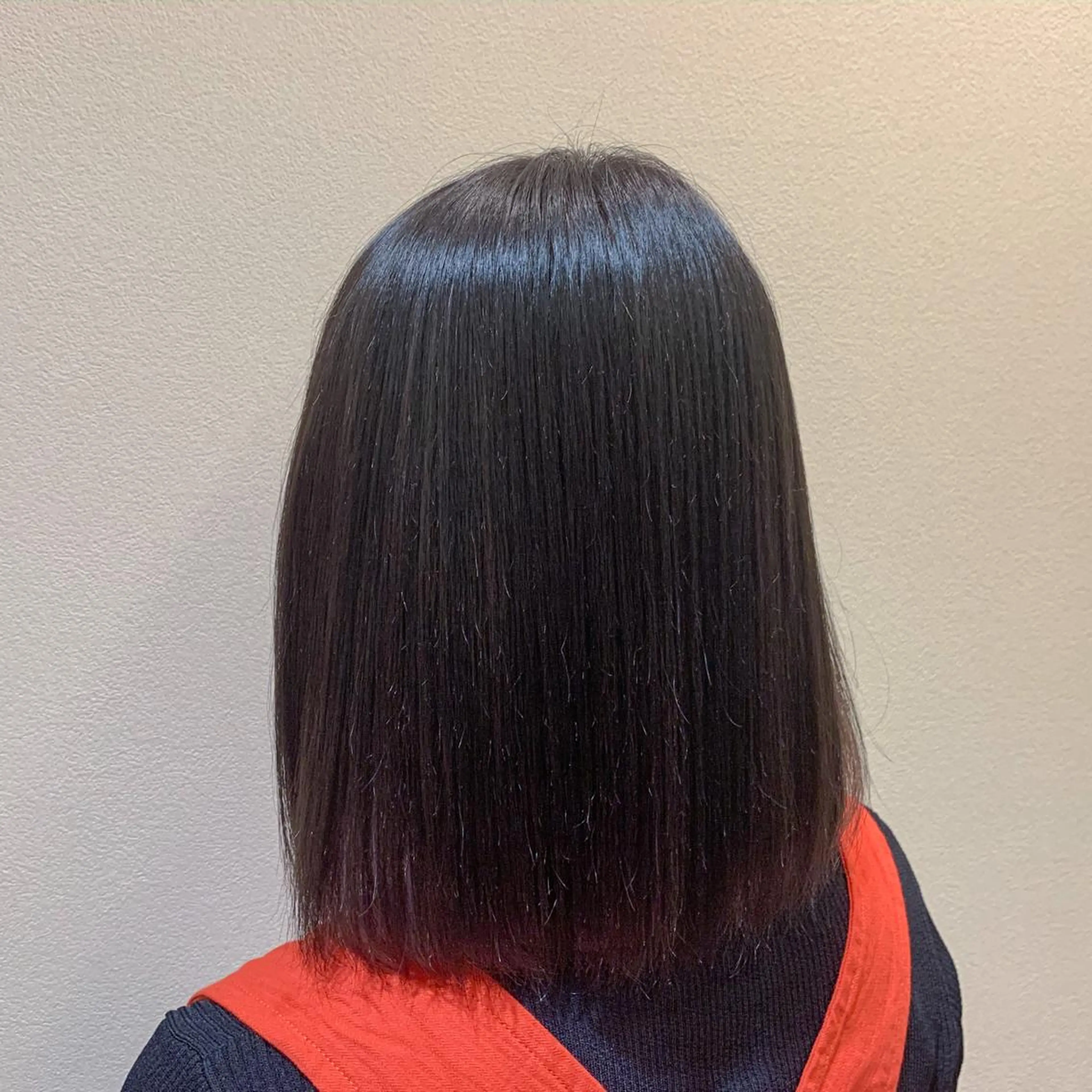 ミディアム カラー ヘアアレンジ キッズ ネイル マツエク・マツパ 切りっぱなしヘアボブ ミディアムヘアRYOのヘアスタイル
