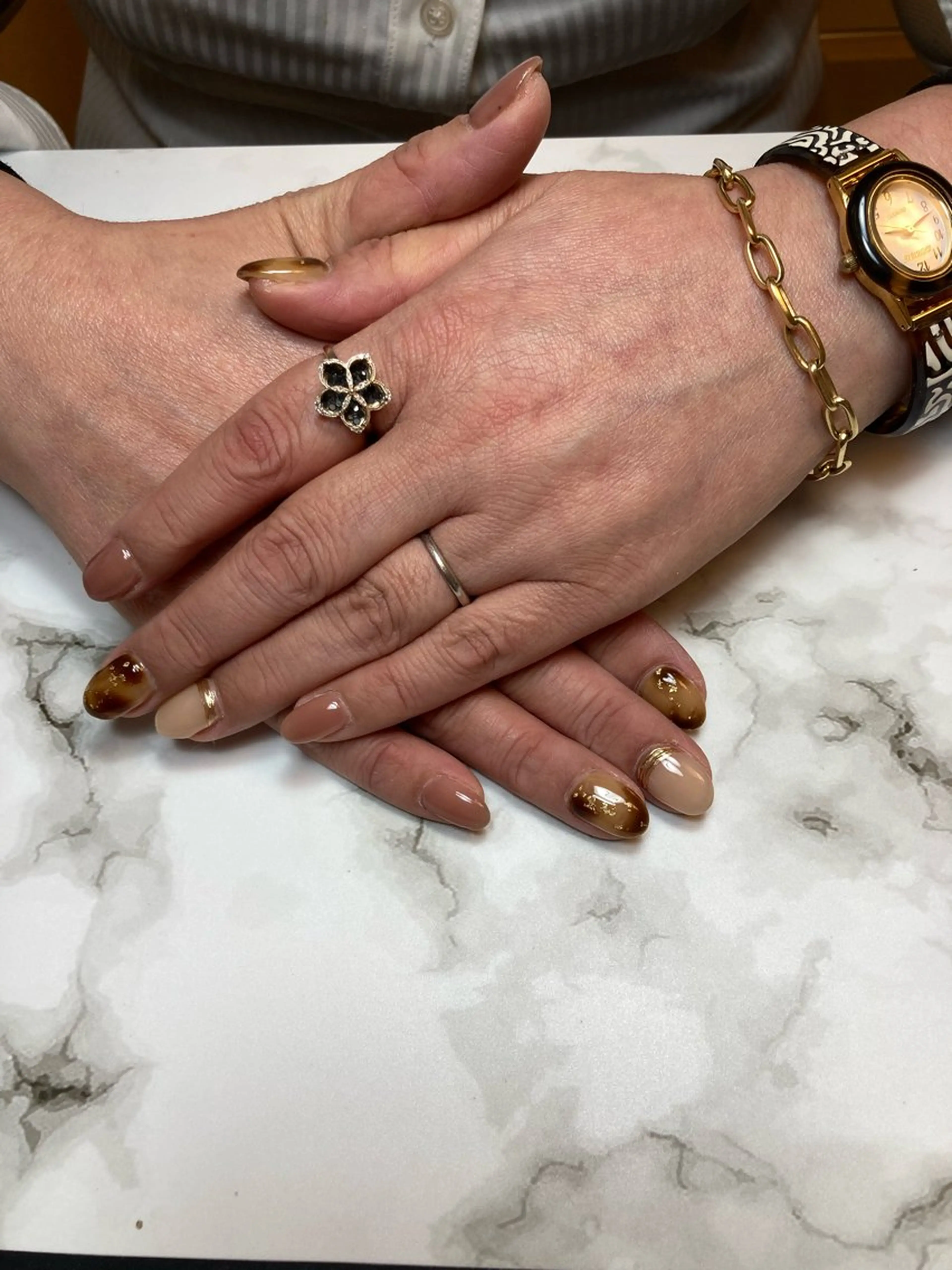 ミディアム et. nailのネイルデザイン