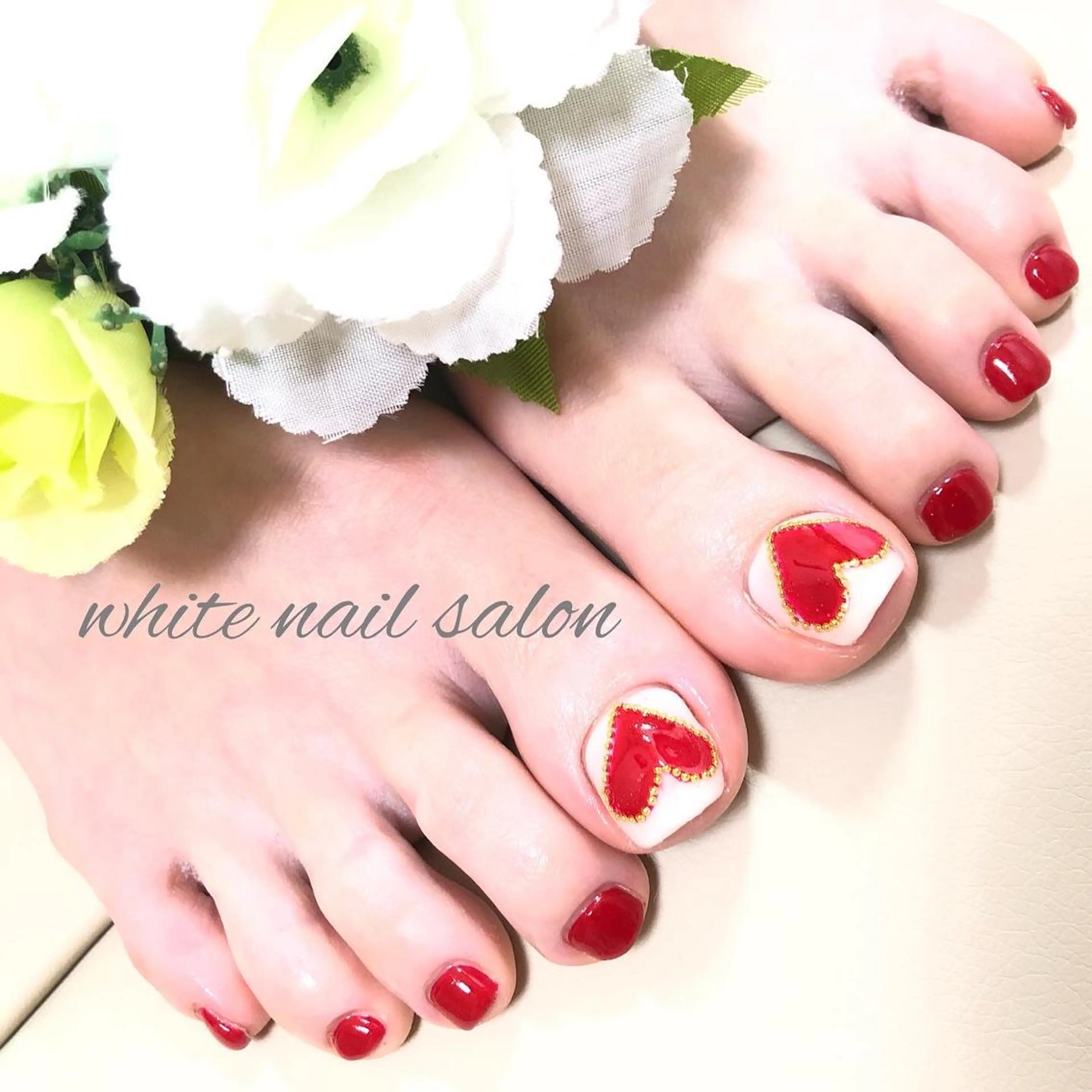 ネイル ジェルネイル ハードジェル 持ち込み ソフトジェル フットネイル white nail salonのネイルデザイン