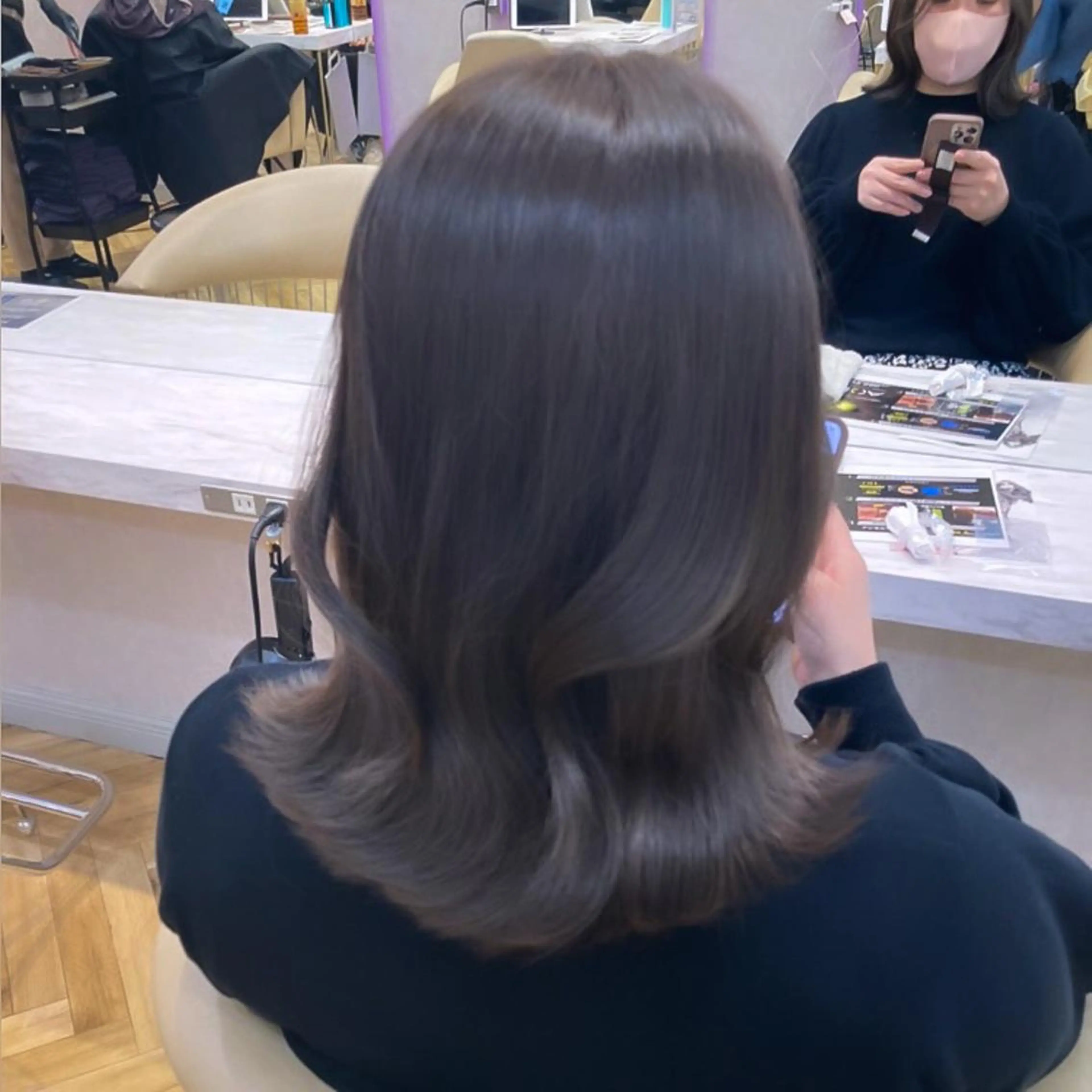 ミディアム カラー アッシュ アッシュグレー アッシュグレージュ 透明感カラー グレージュ カット ヘアカラー トリートメント 🩷韓国ヘア/ヨシン モリ🩷Maikaのヘアスタイル