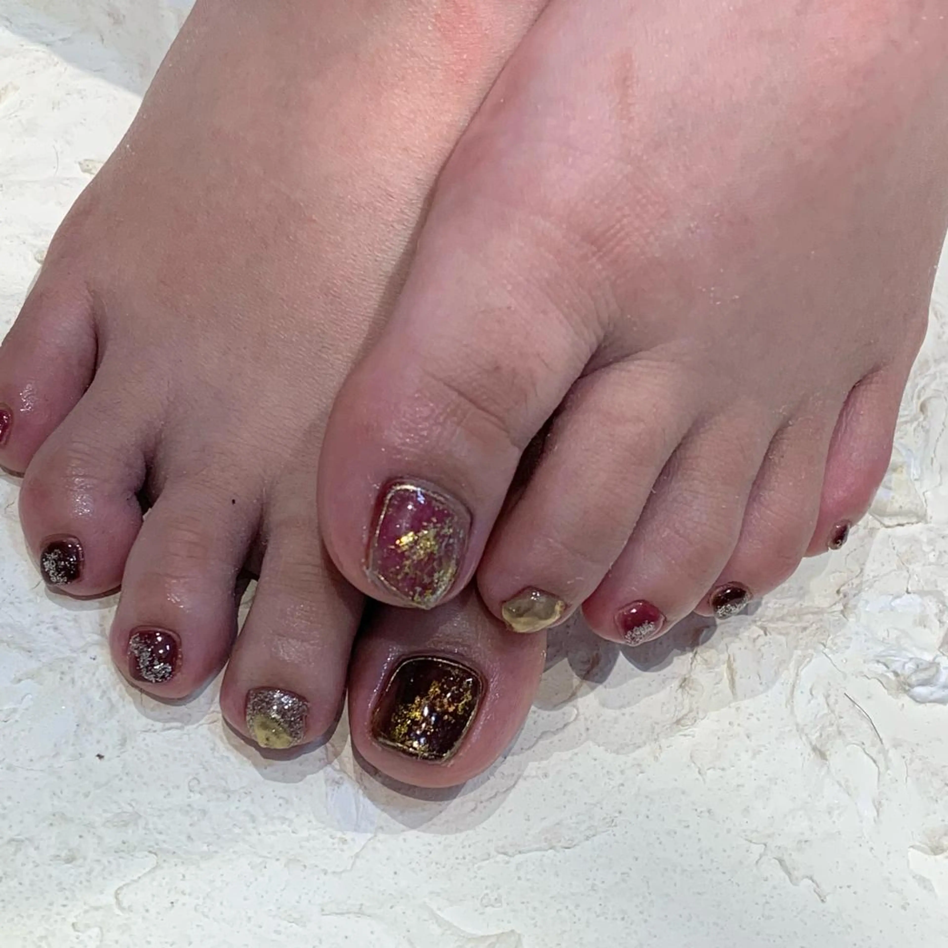 ネイル フットネイル マキノ ユイのネイルデザイン