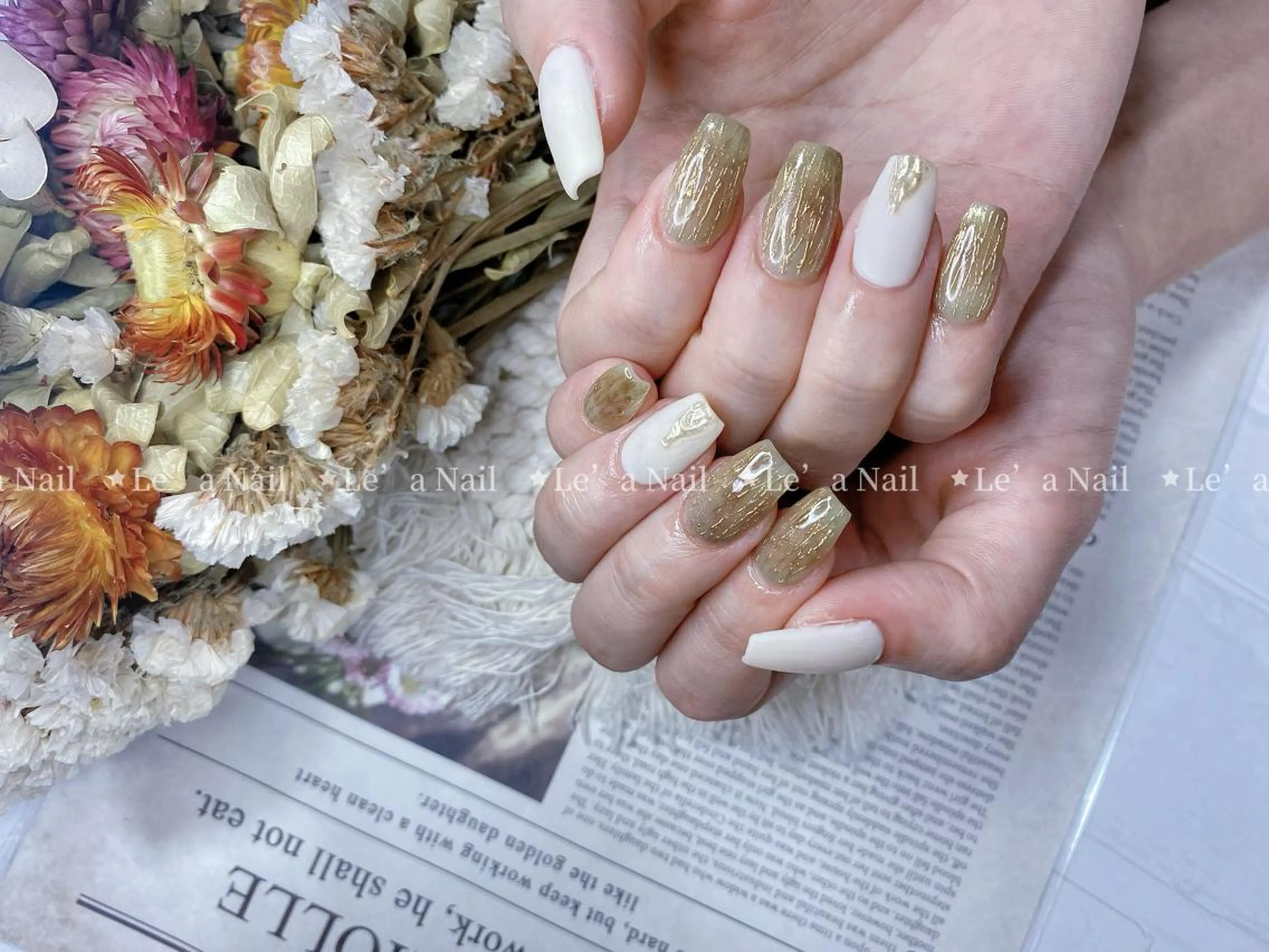 ミディアム カラー ネイル Le’a NailSalonのネイルデザイン