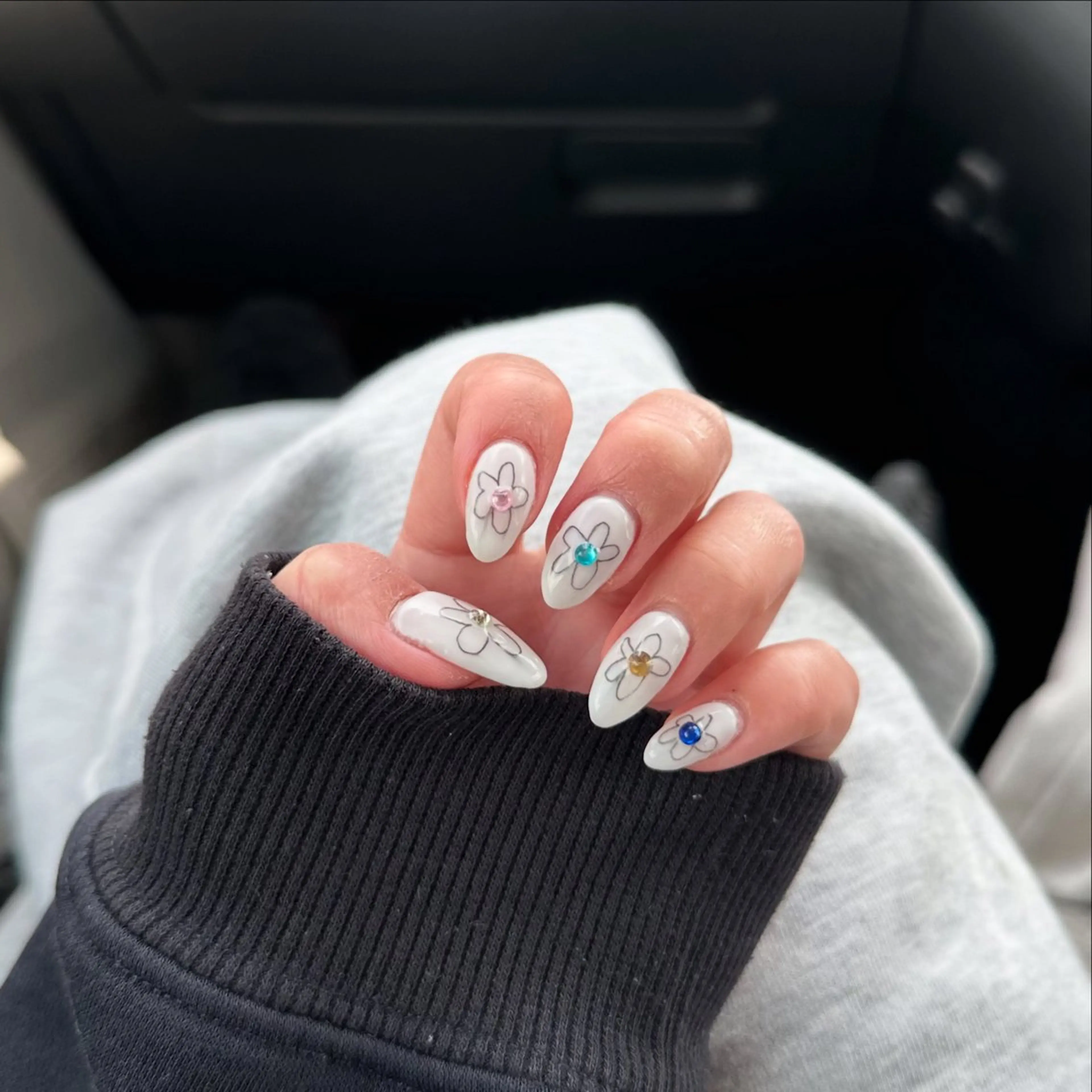 ネイル ハンドネイル ひらい さなのネイルデザイン