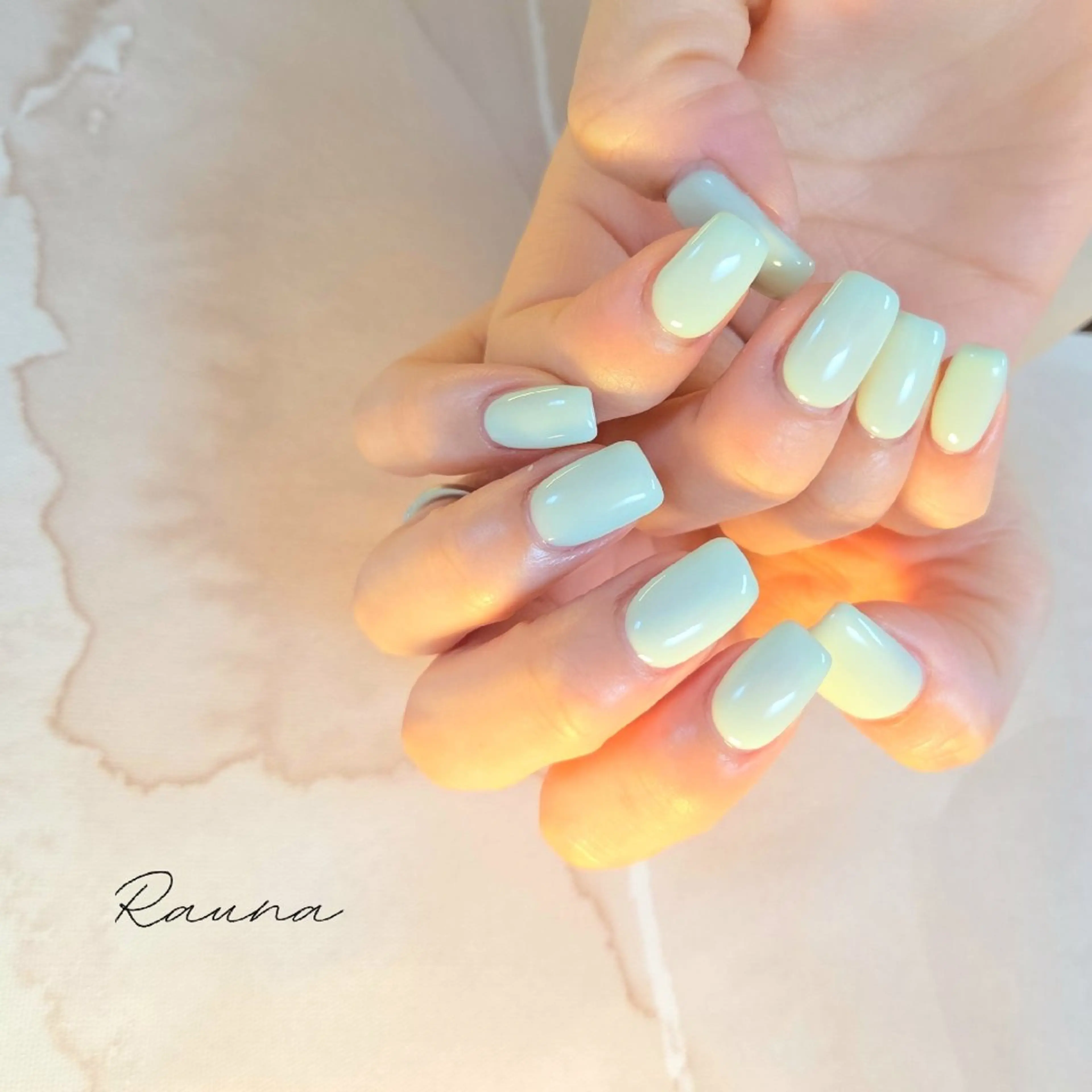 ネイル ハンドネイル Rauna nailsalon のネイルデザイン