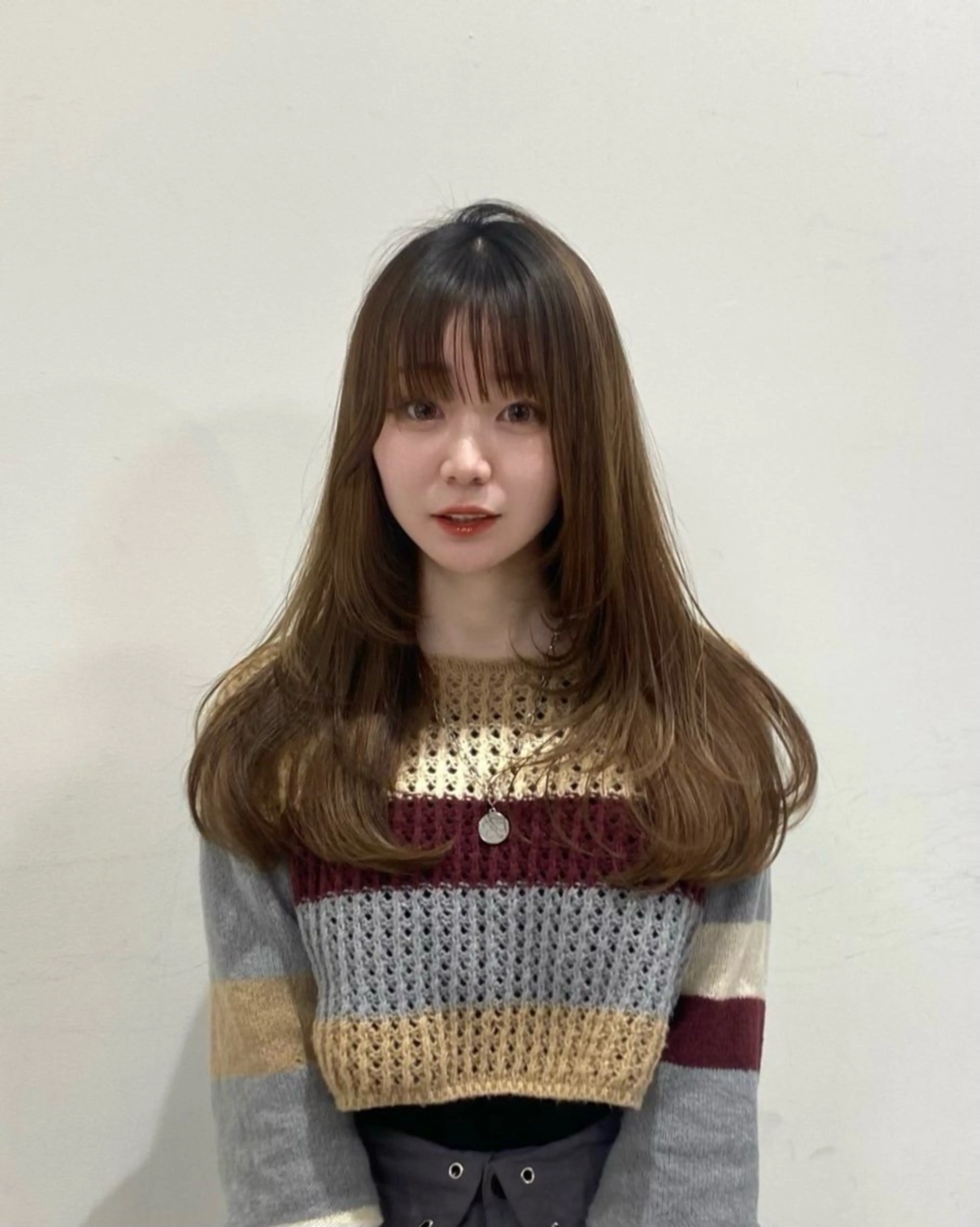 セミロング 岡山 愛のヘアスタイル