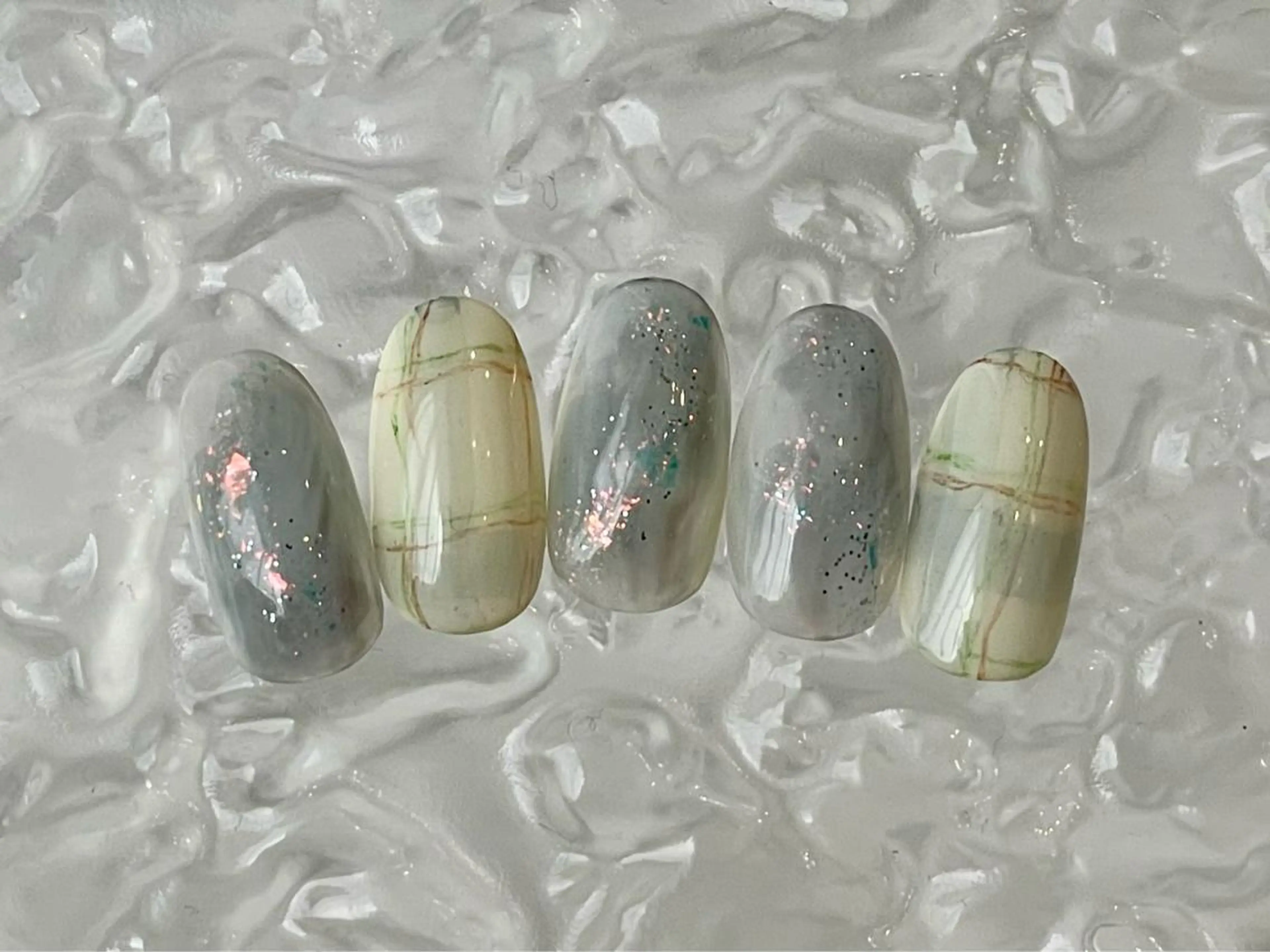 ネイル アートネイル ジェルネイル ニュアンスネイル オフィスネイル シンプルネイル ハンドネイル kinjo yuaのネイルデザイン