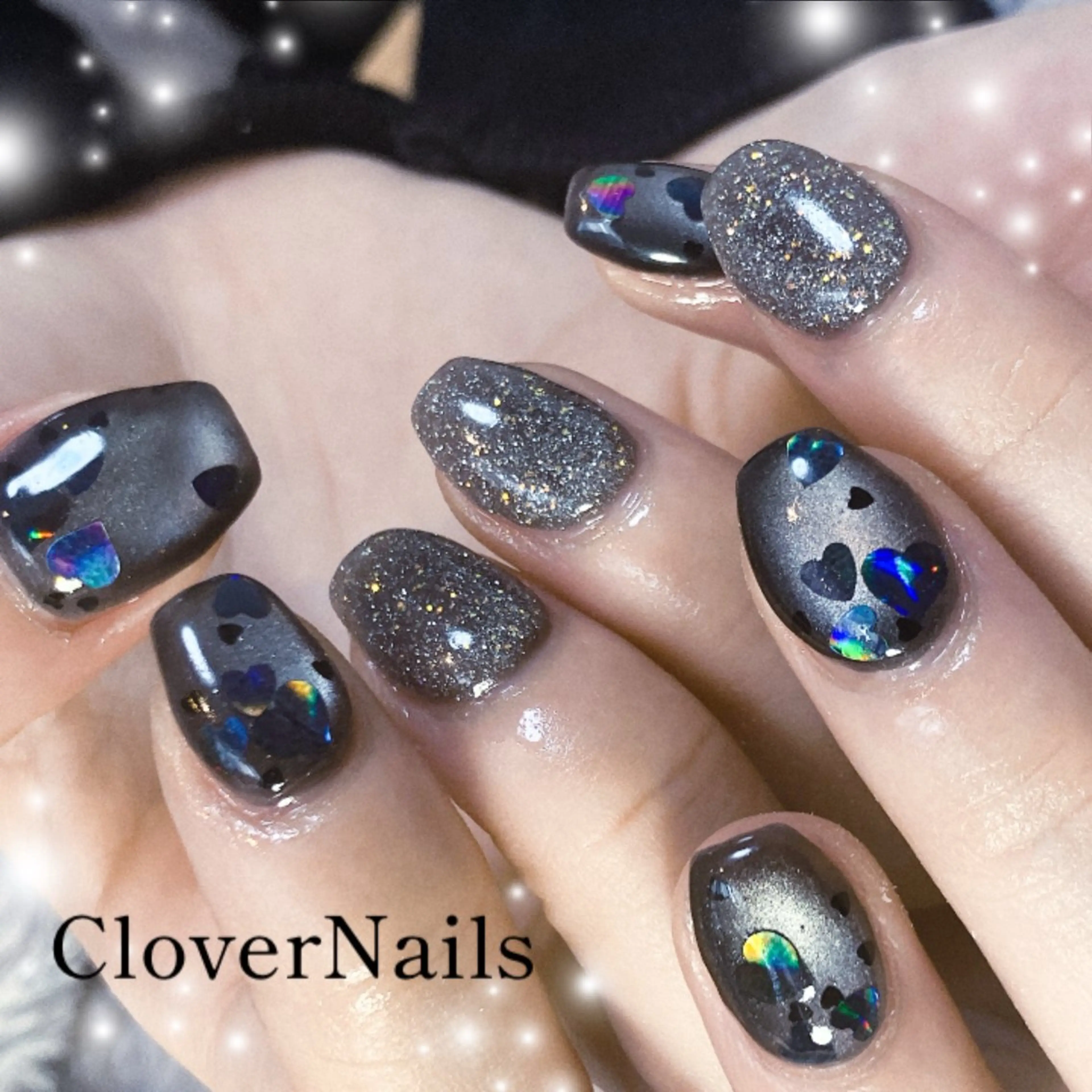 ネイル フラッシュネイル ハート 韓国ネイル ラメ(グリッター) 持ち込み ハンドネイル 自宅ネイルサロン クロバーネイルのネイルデザイン