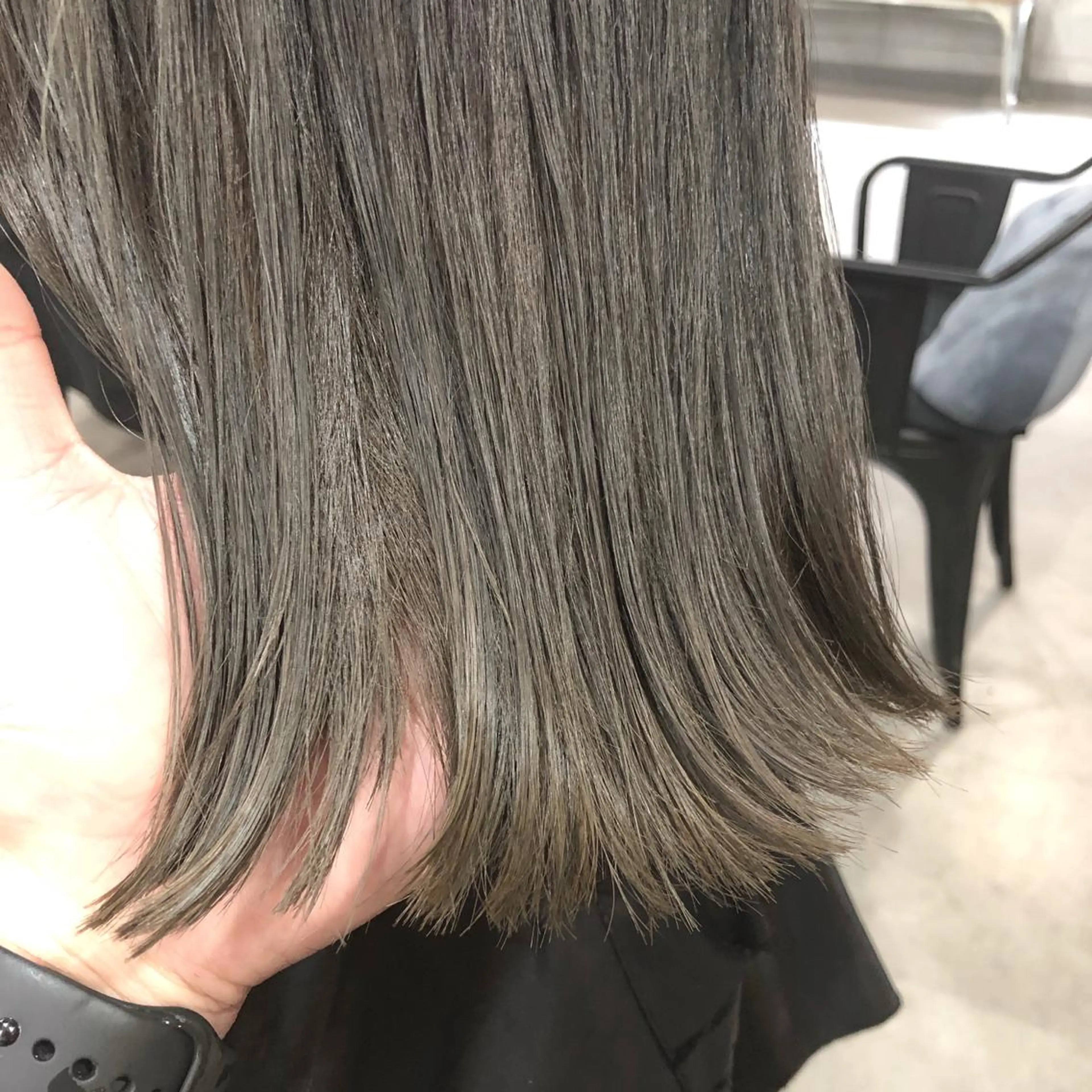ミディアム カラー パーマ ヘアアレンジ メンズ キッズ ネイル マツエク・マツパ アディクシーカラー ブラウンカラー くすみブラウン カラーマツエク ブラウン ヘアカラー トリートメント 艶髪育成サロン 京橋　shinのヘアスタイル