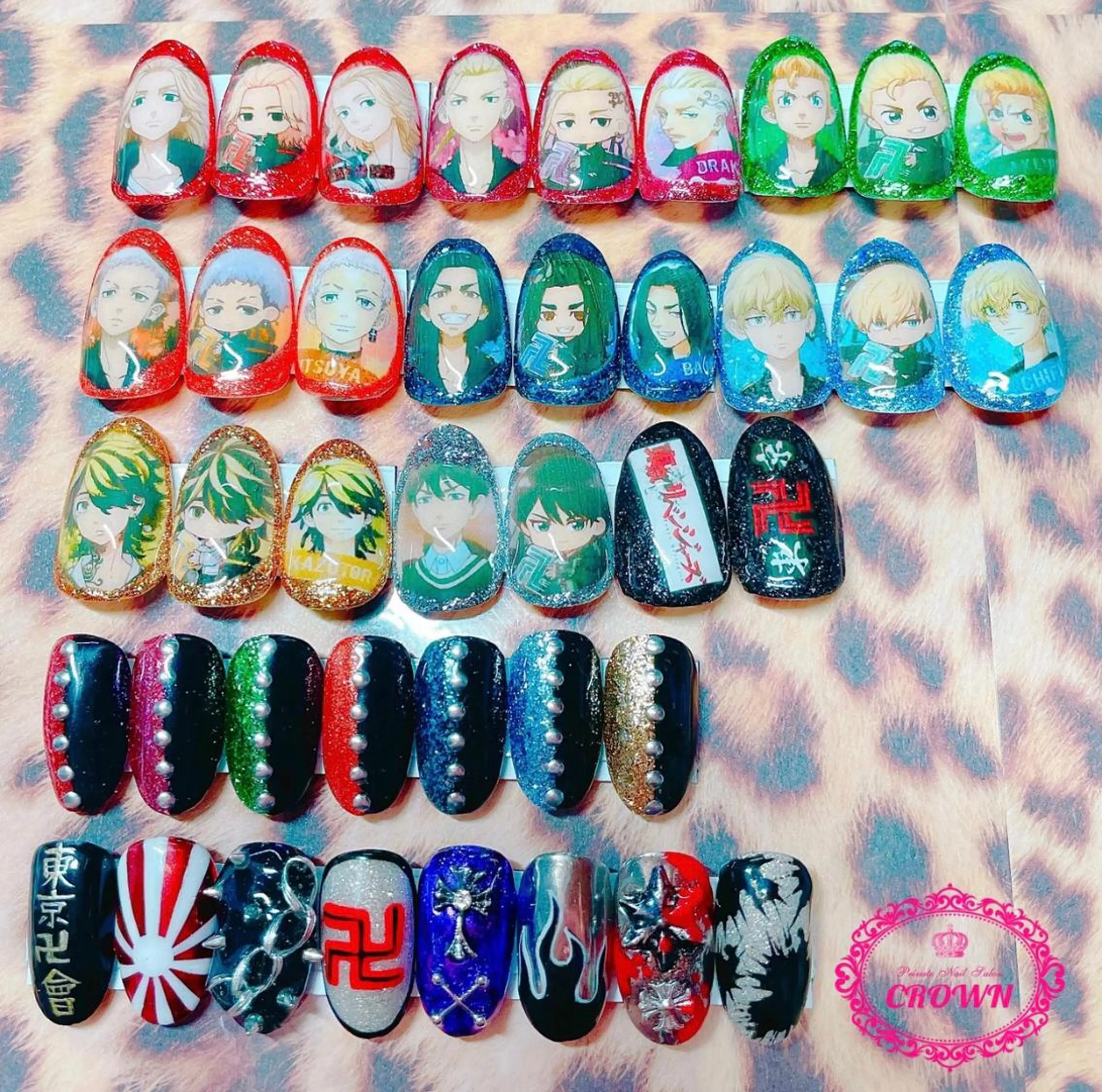 ネイル ハンドネイル CROWN プライベートサロンのネイルデザイン