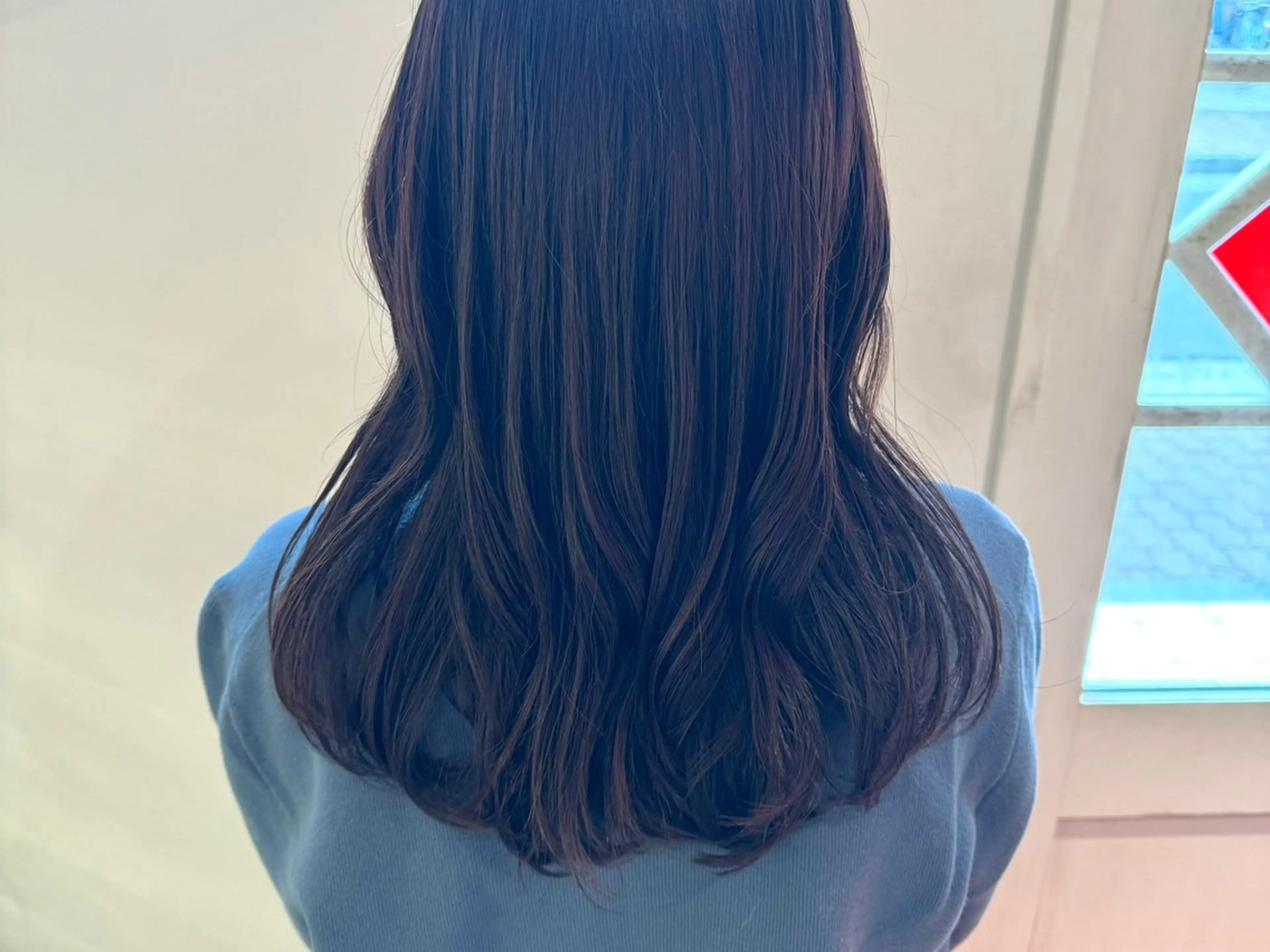 ミディアム カット ヘアカラー 縮毛矯正 草野ゆずき⌇縮毛矯正 ⌇Wカラー⌇レイヤーのヘアスタイル