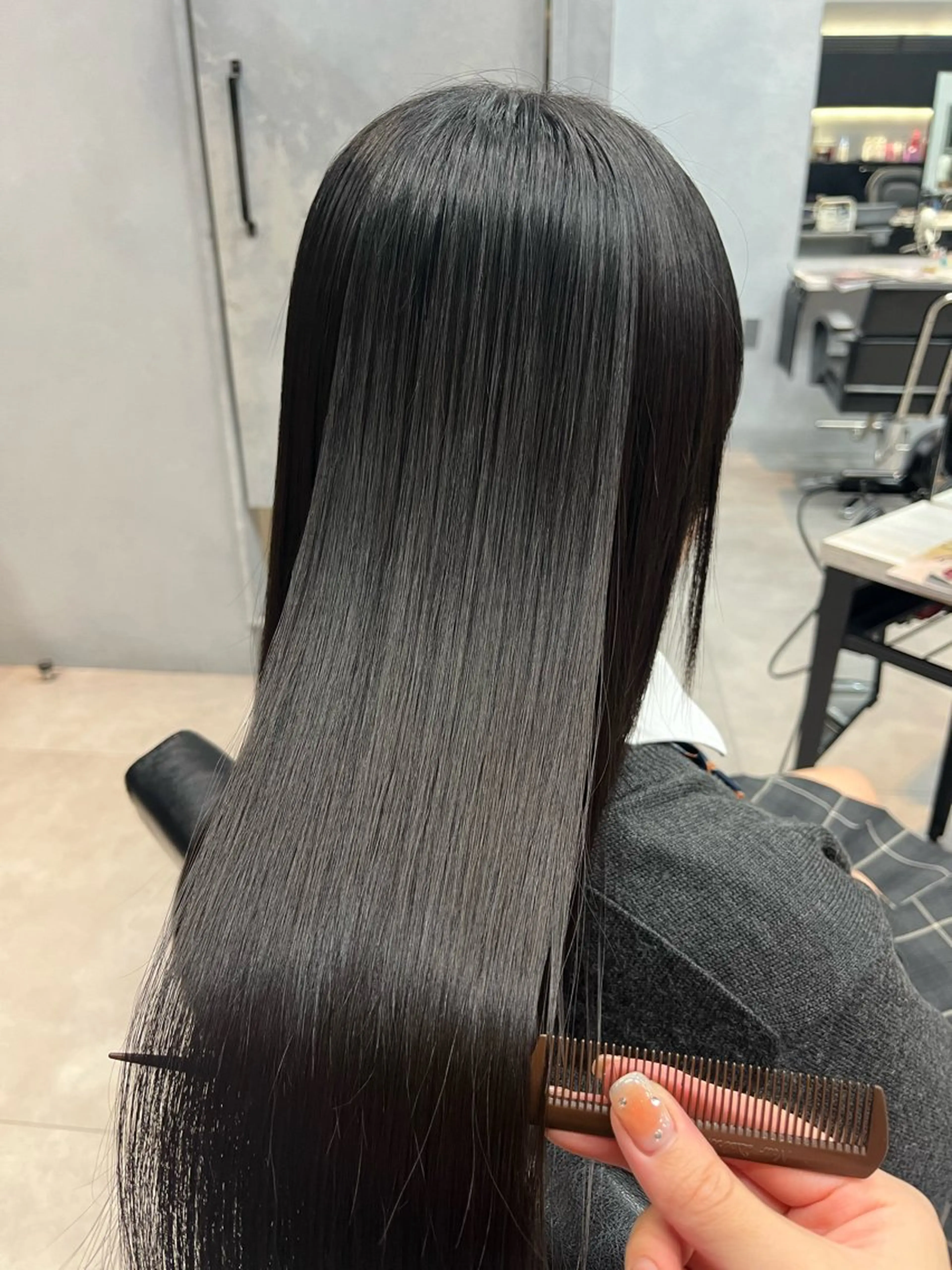 ロング パーマ カット 縮毛矯正 トリートメント 🦩レイヤー|透明感 カラー🦩makoのヘアスタイル