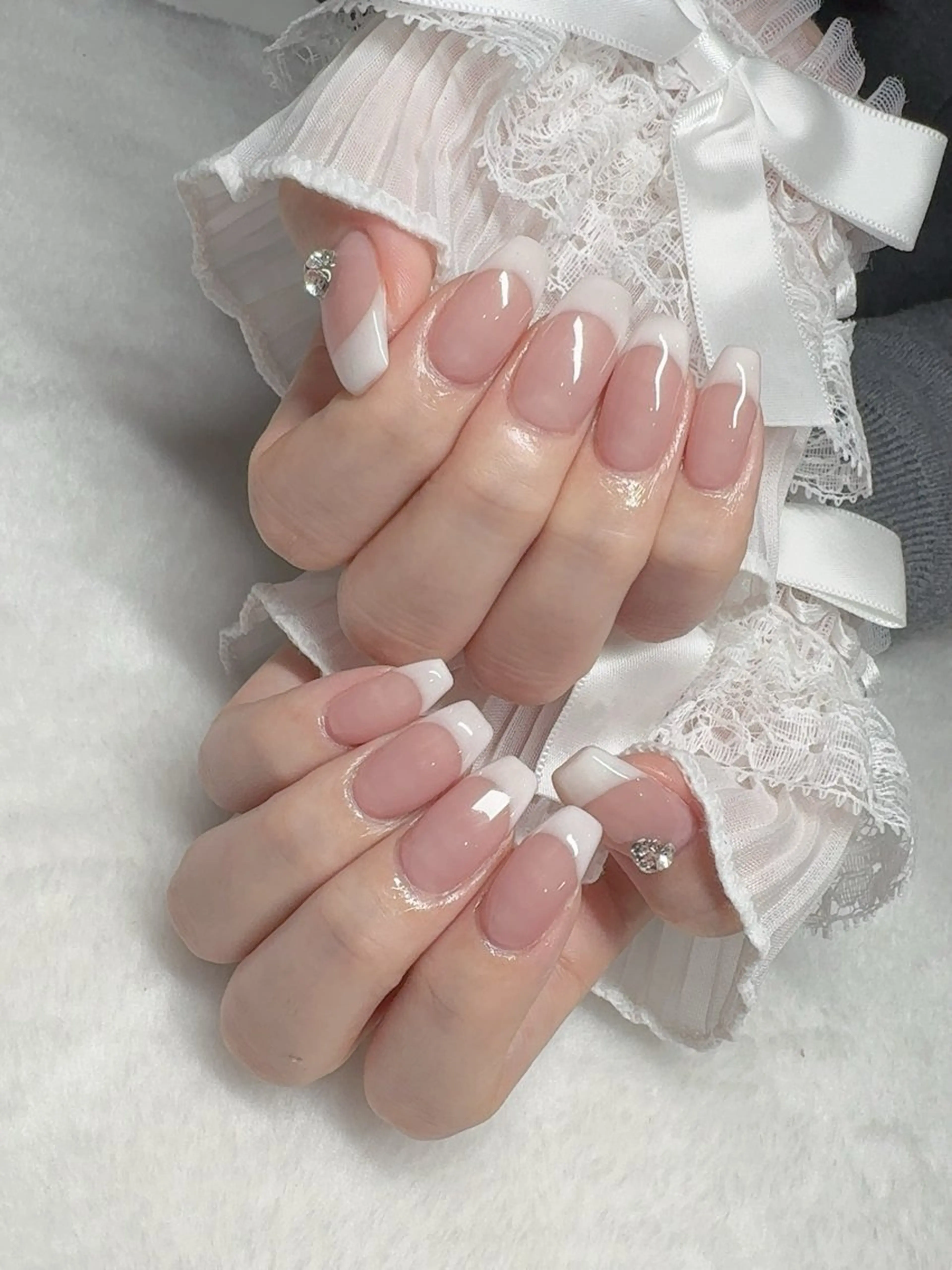 ネイル I-nailロング /ワンホン/キラキラのネイルデザイン