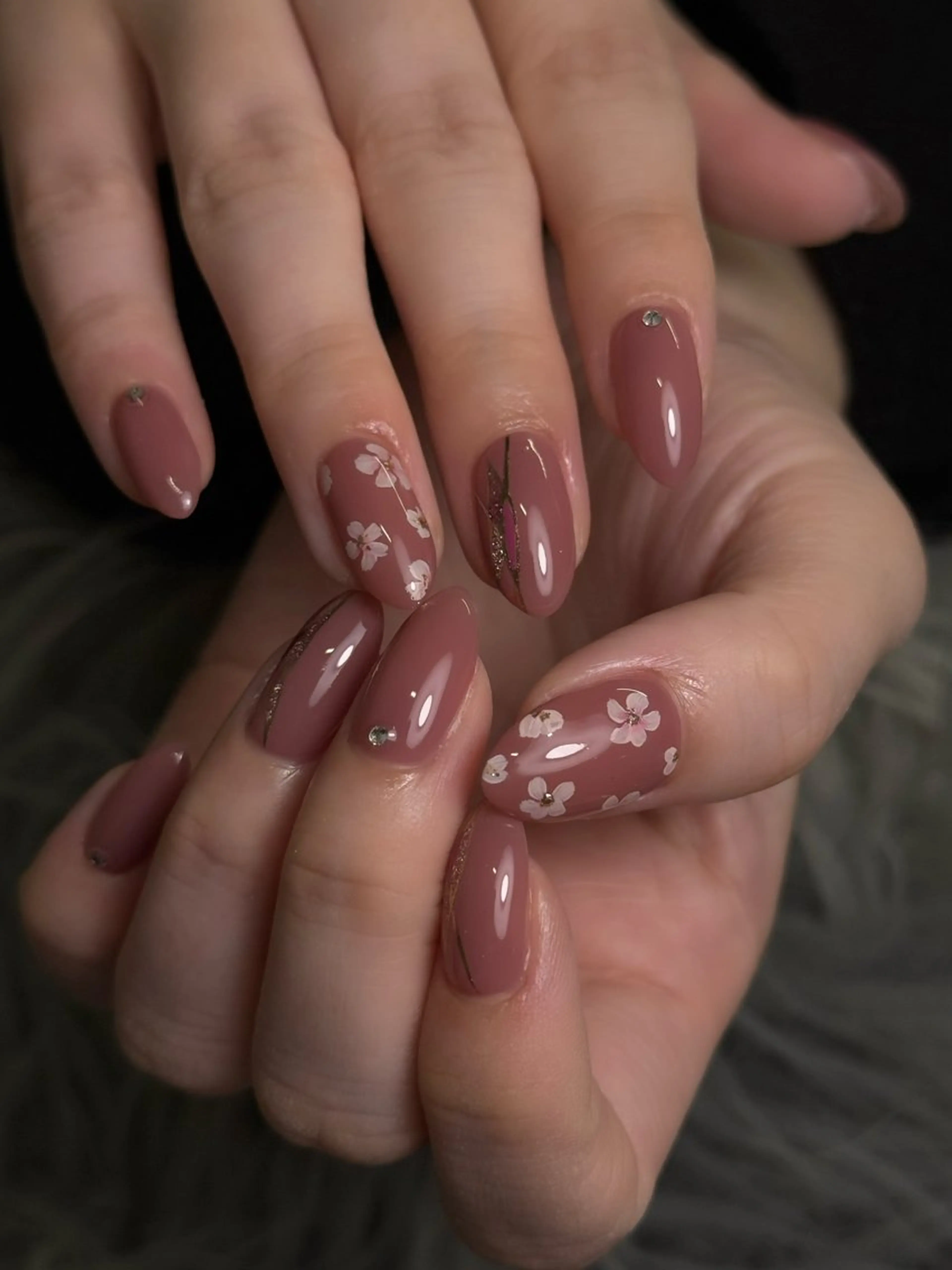 ネイル アートネイル ニュアンスネイル ハンドネイル nail salon h🎀小夏のネイルデザイン