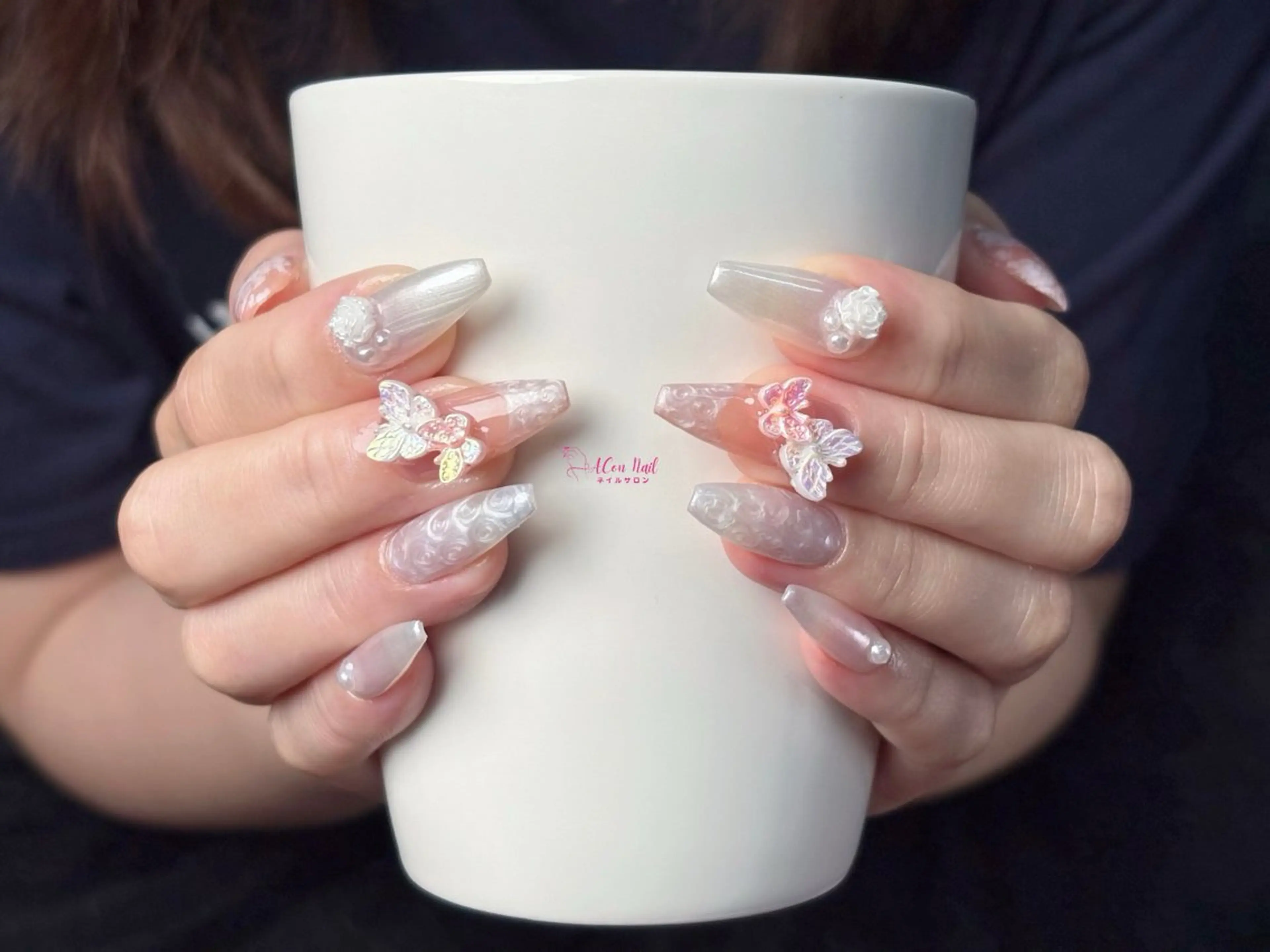ネイル 桜ネイル 長さ出し フラワーネイル フレンチネイル ジェルネイル ハンドネイル AConNailSalon所属・ACon NailSalonのネイルデザイン