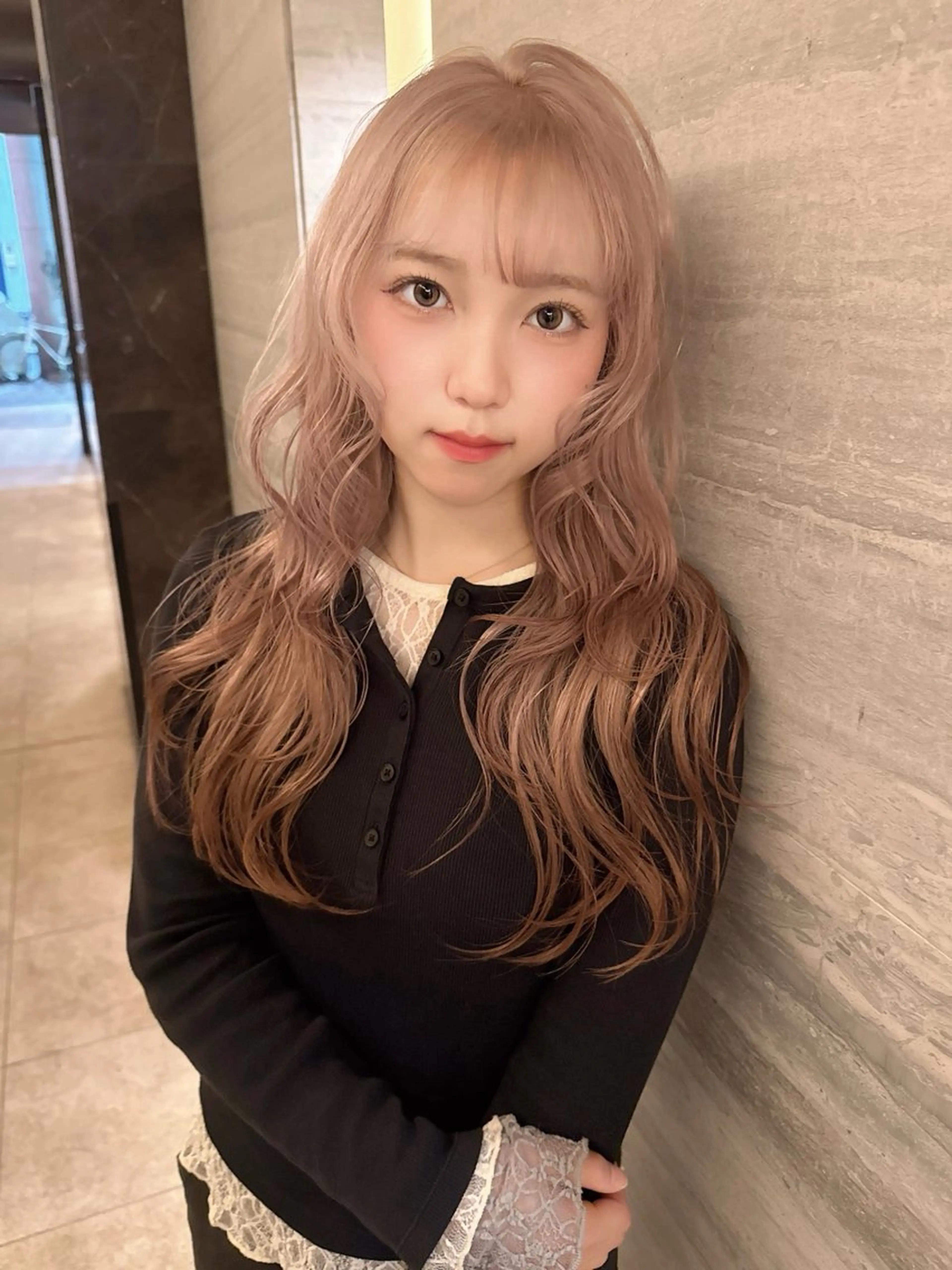 ロング カラー ハイトーンカラー ヘアカラー 八代 珠羽のヘアスタイル