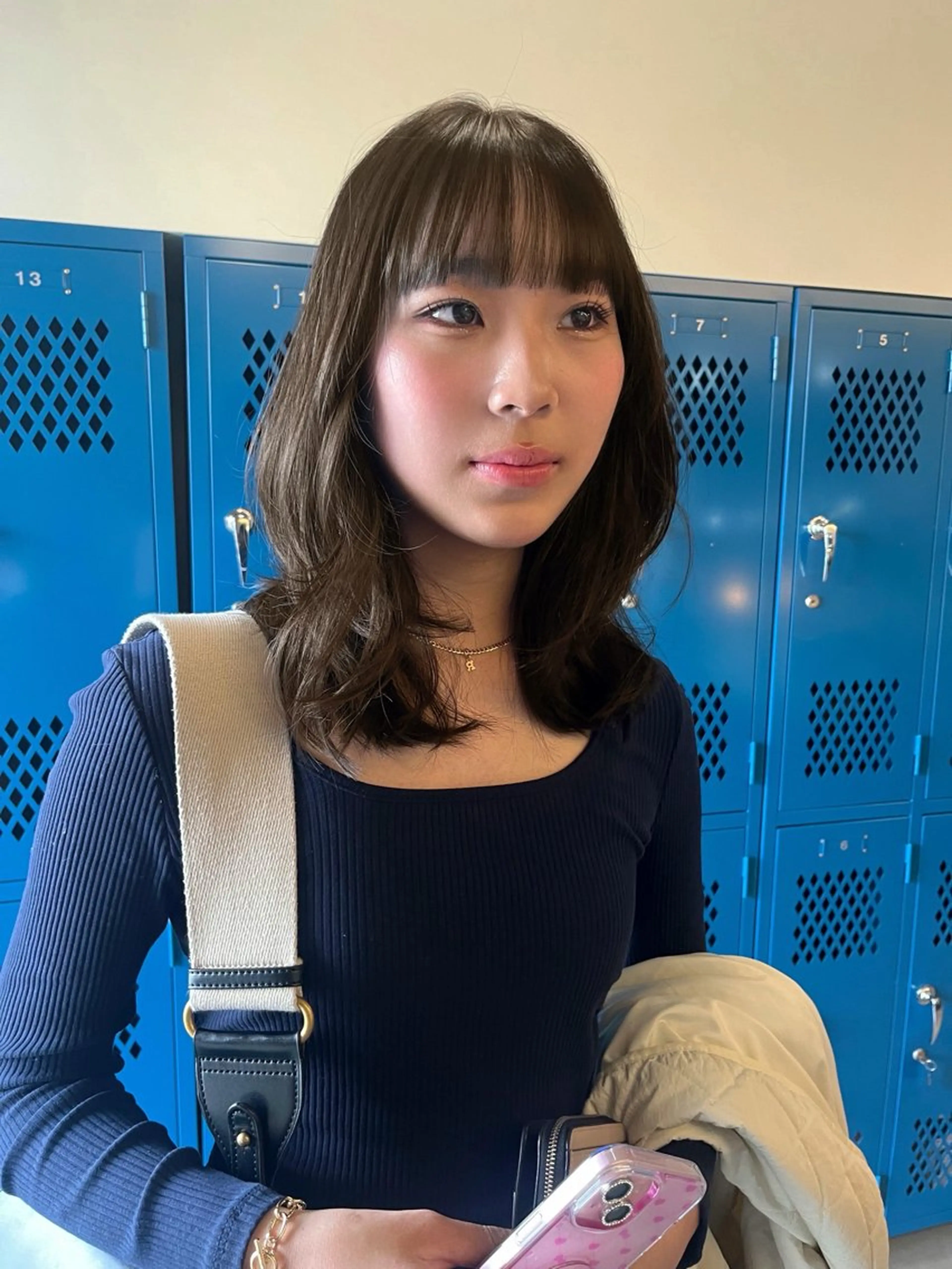 ミディアム レイヤーカット カット ヘアカラー トリートメント レイヤーカット\ウル フ　chinatsuのヘアスタイル