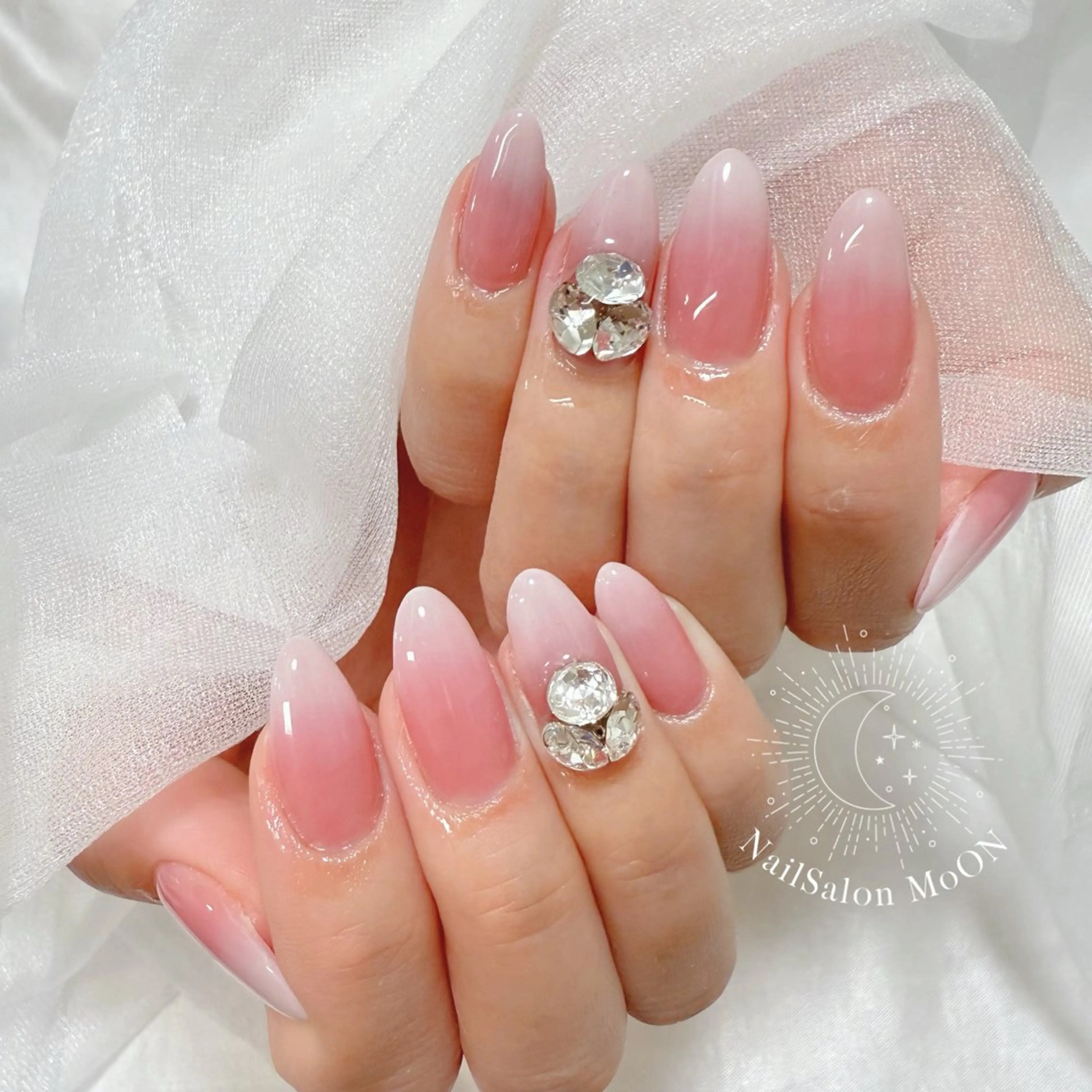 ネイル ハンドネイル ハンドケア MoON...❤︎ MeGuのネイルデザイン