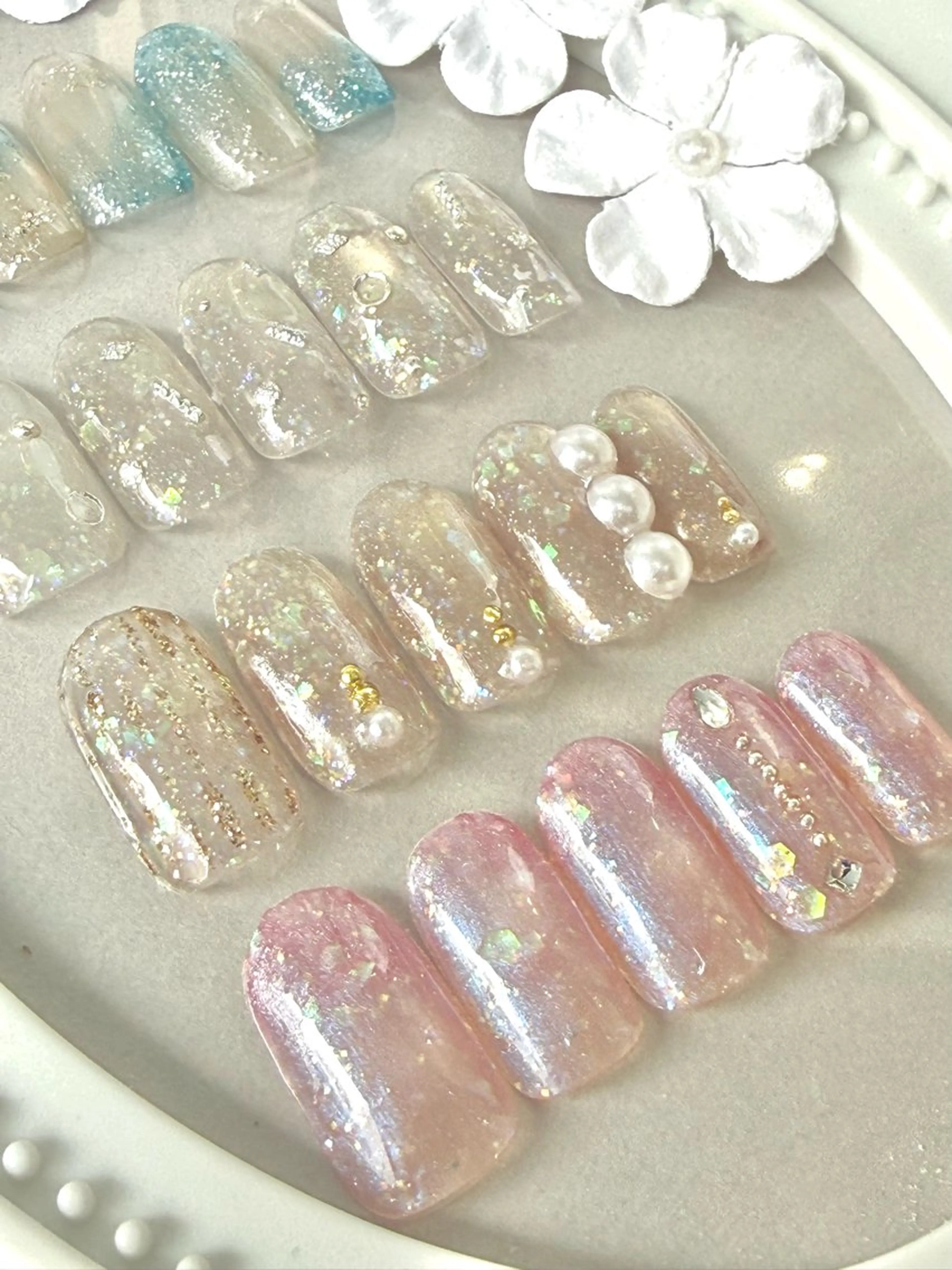 ネイル キラキラネイル Nail Salon EVICHUのネイルデザイン