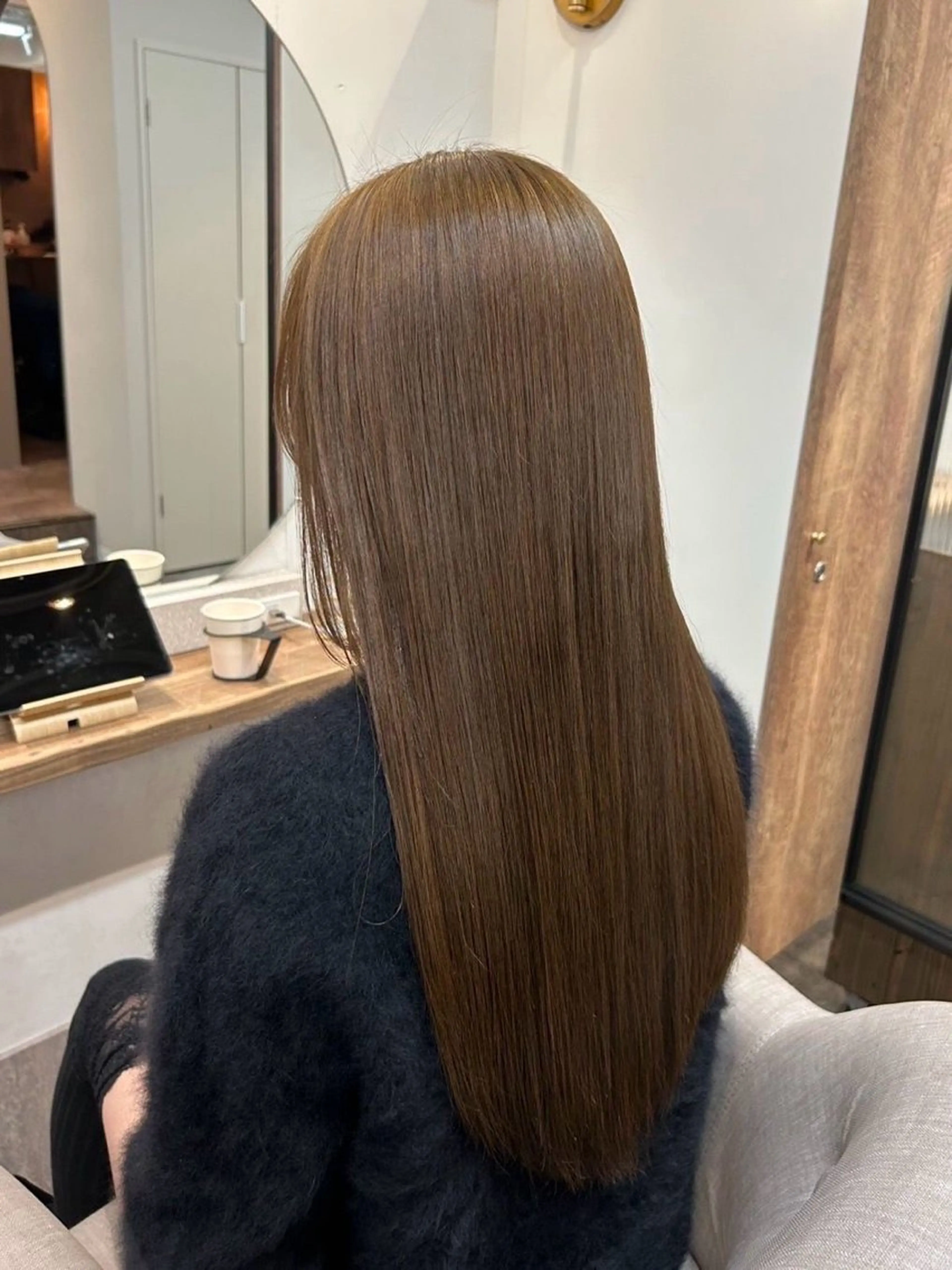 ロング ヘアカラー 段野吾颯 ／ベージュカラーのヘアスタイル