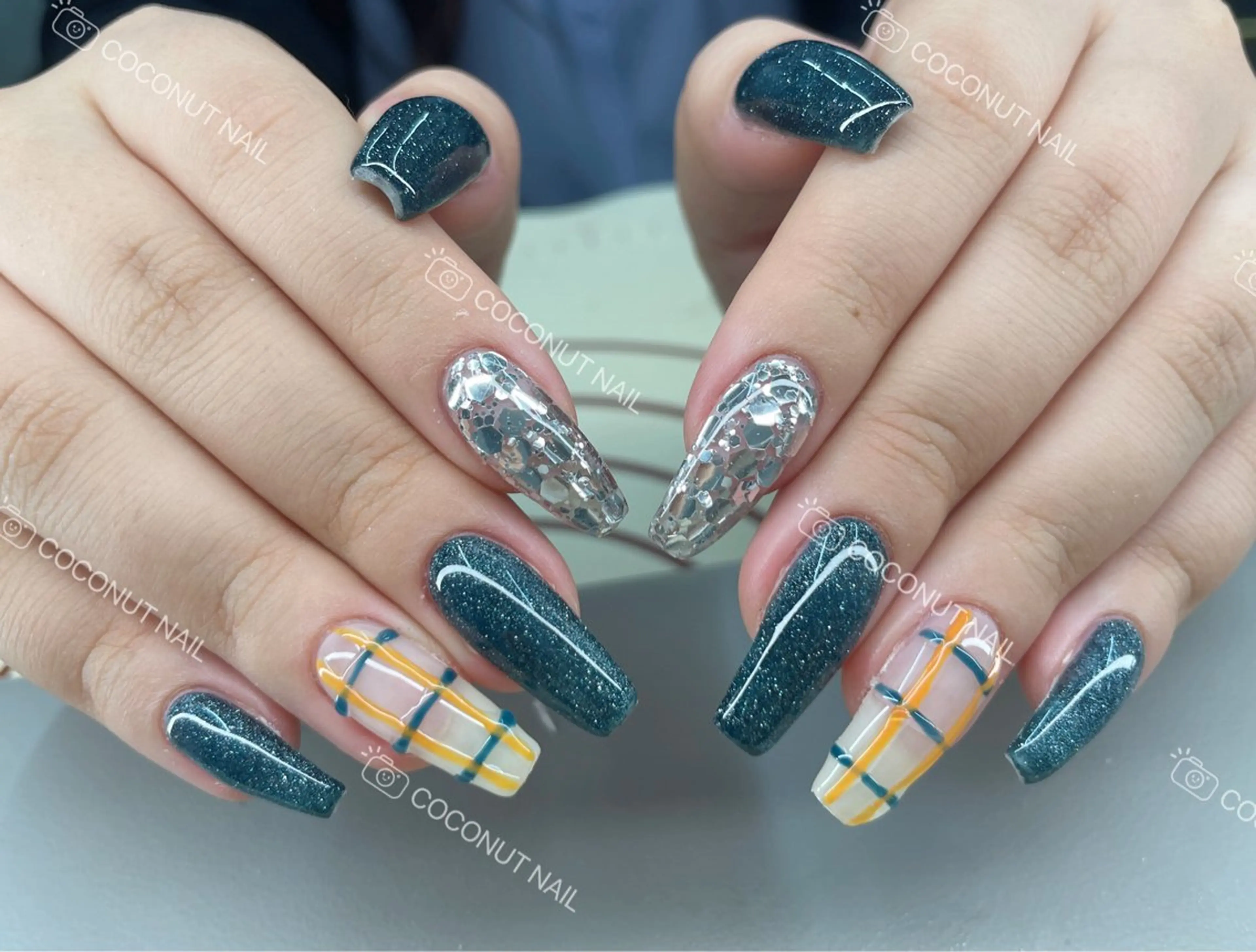 ネイル ハンドネイル 神田 ココナッツのネイルデザイン