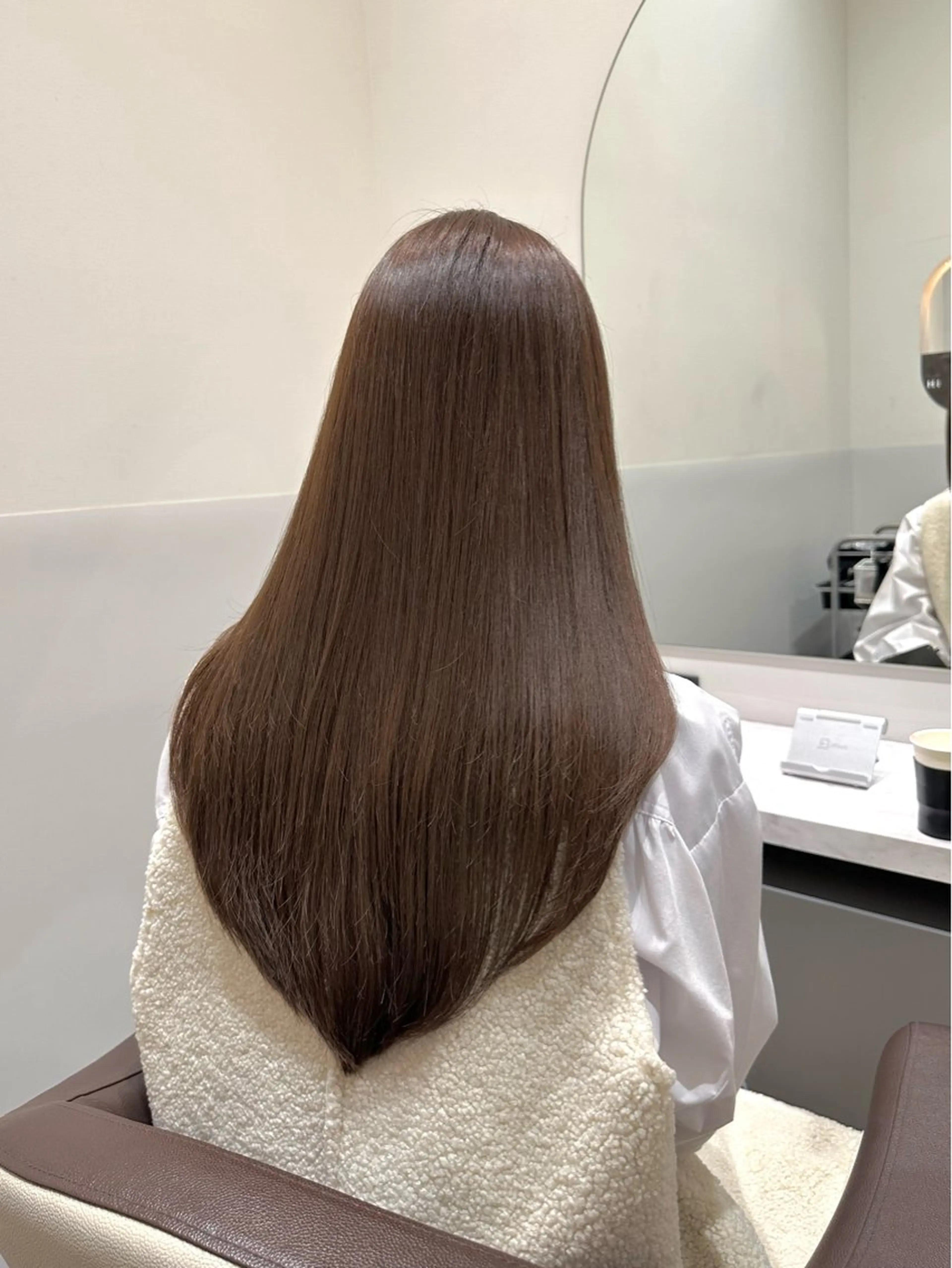 ロング カラー ベージュカラー ブリーチ ブリーチなしカラー レイヤーカット カット ヘアカラー トリートメント 矢野 晃平のヘアスタイル
