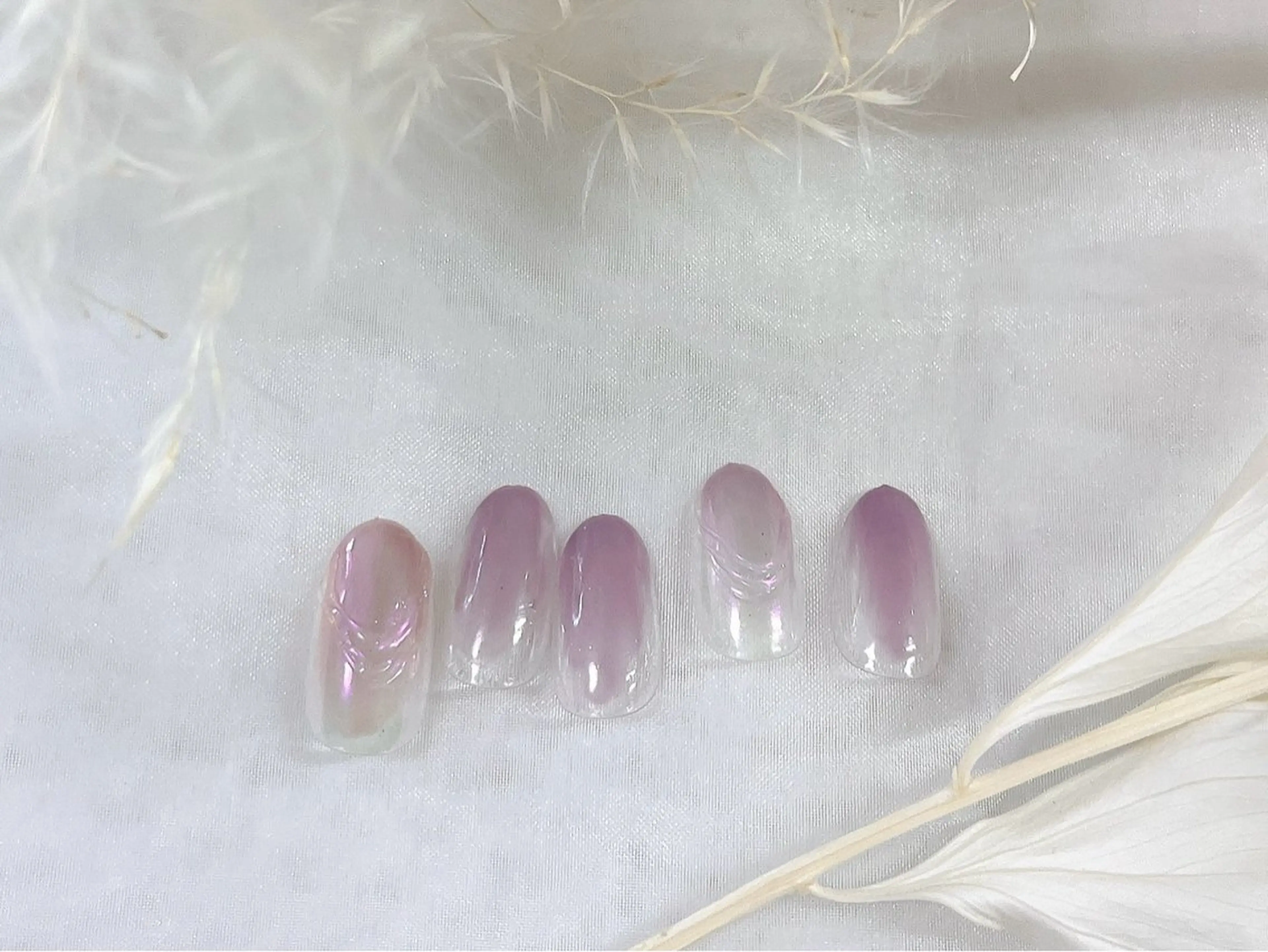 ネイル オーロラネイル フットネイル フレンチネイル ジェルネイル マグネットネイル mogunail &blowのネイルデザイン